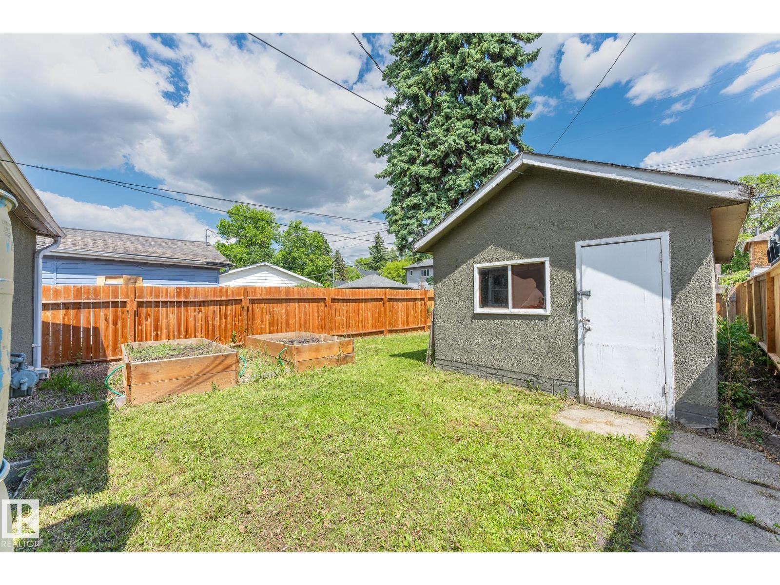 11211 93 ST NW, Edmonton