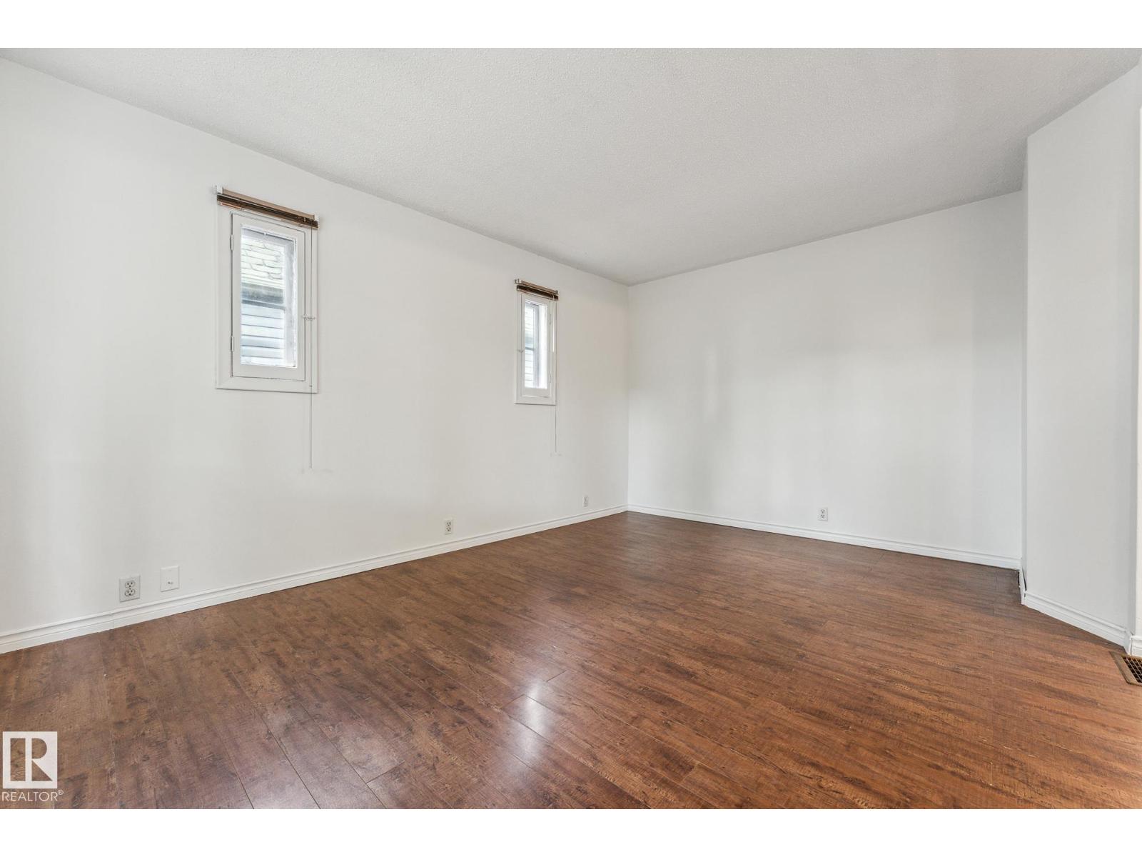 11211 93 ST NW, Edmonton