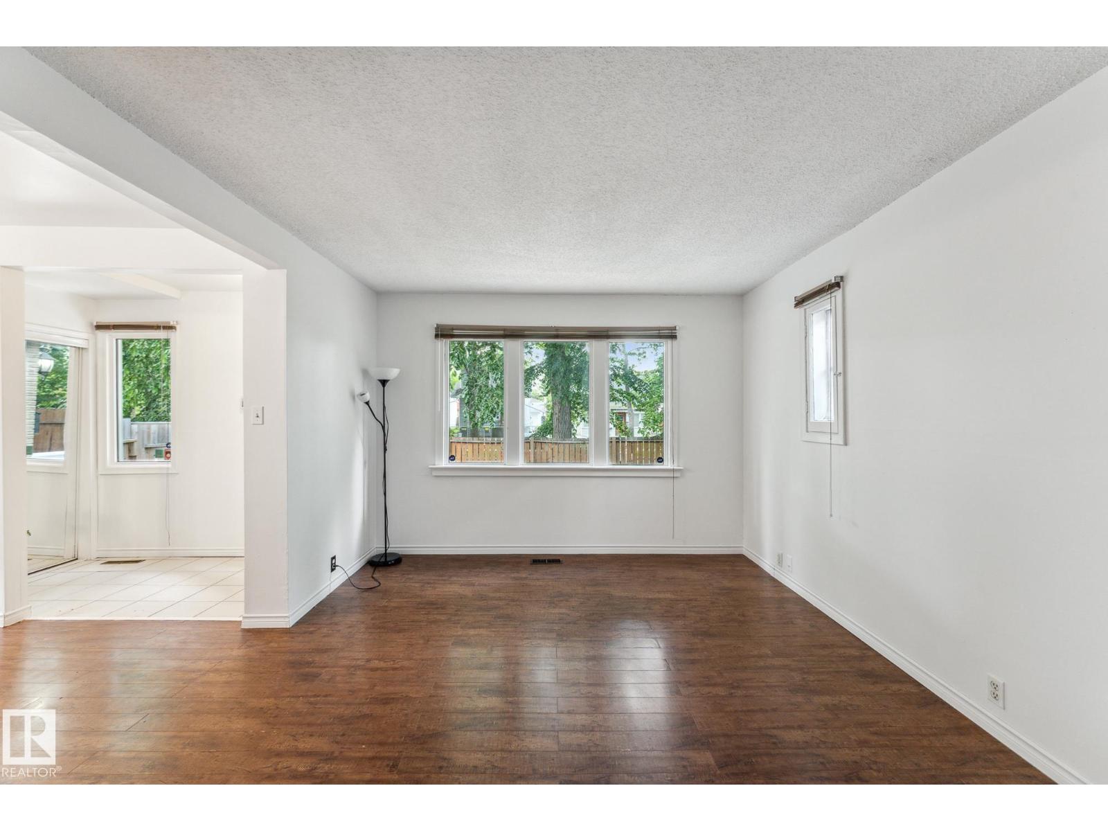 11211 93 ST NW, Edmonton