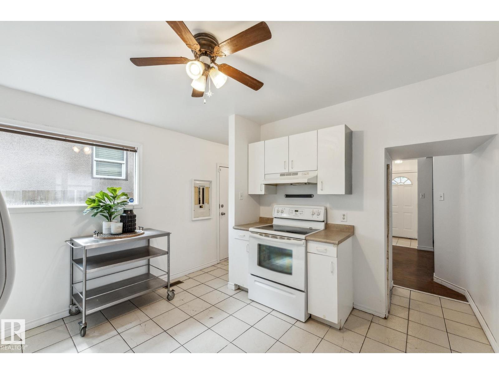 11211 93 ST NW, Edmonton