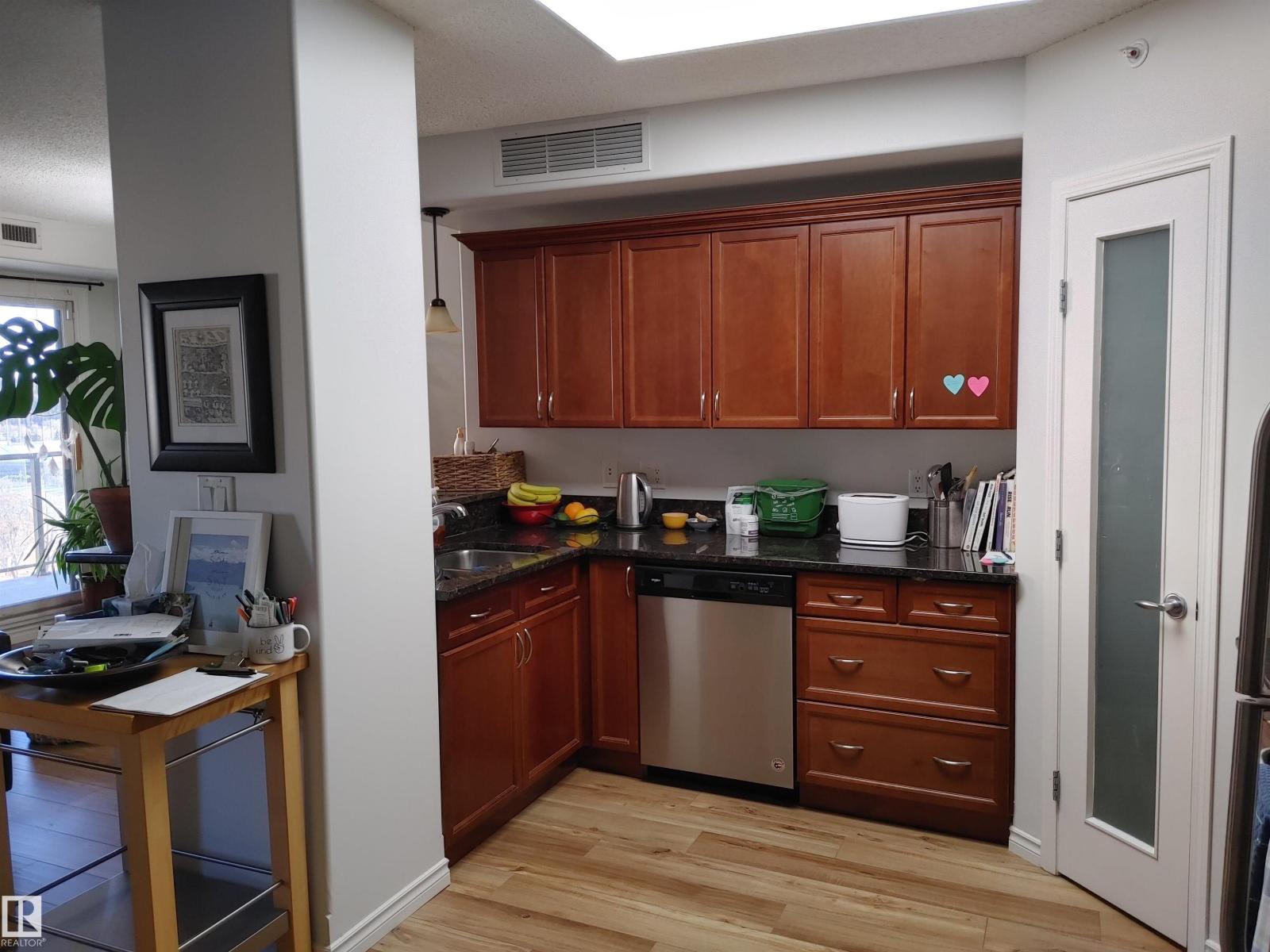 #405 9707 106 ST NW, Edmonton