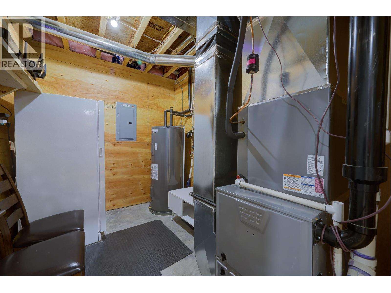 1312 PRAIRIE ROSE DRIVE - 35