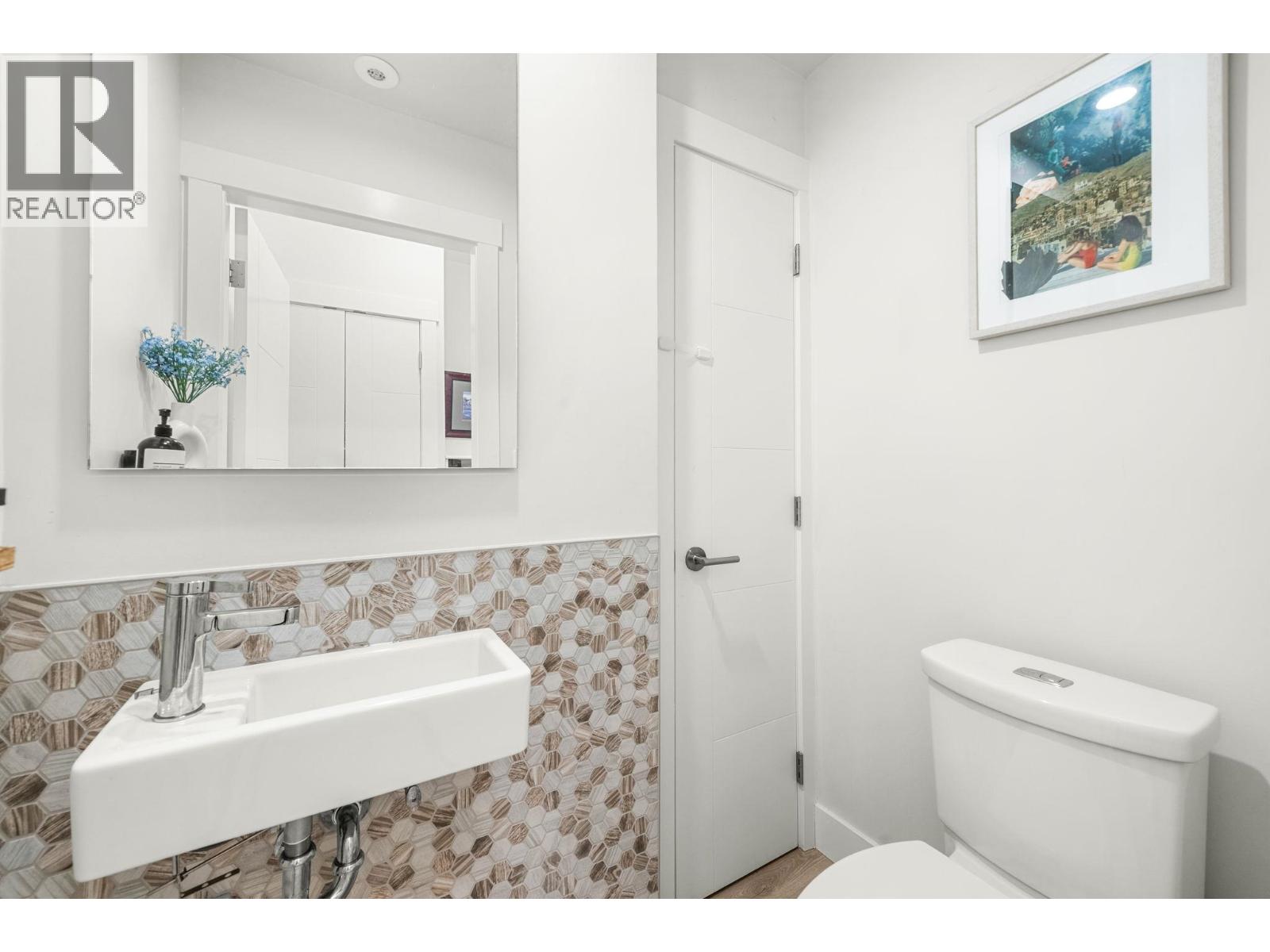 28 70 SEAVIEW DRIVE, Port Moody