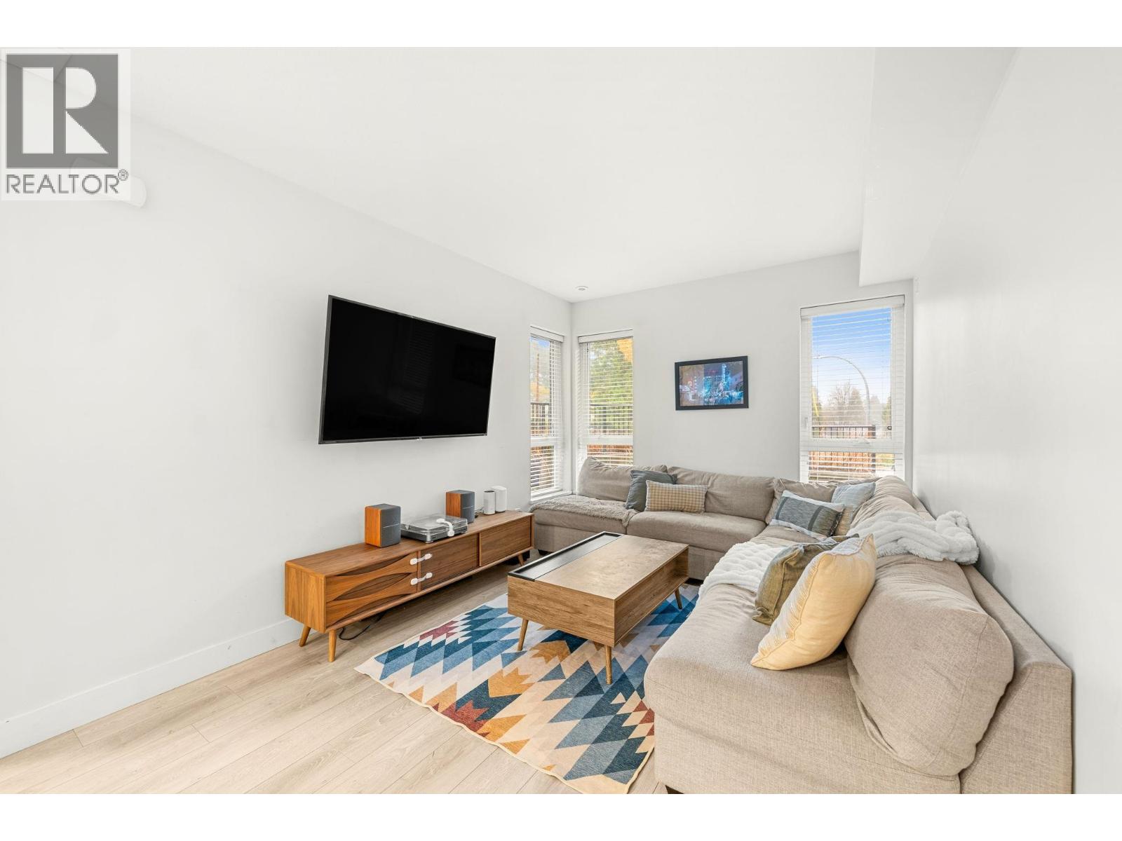 28 70 SEAVIEW DRIVE, Port Moody