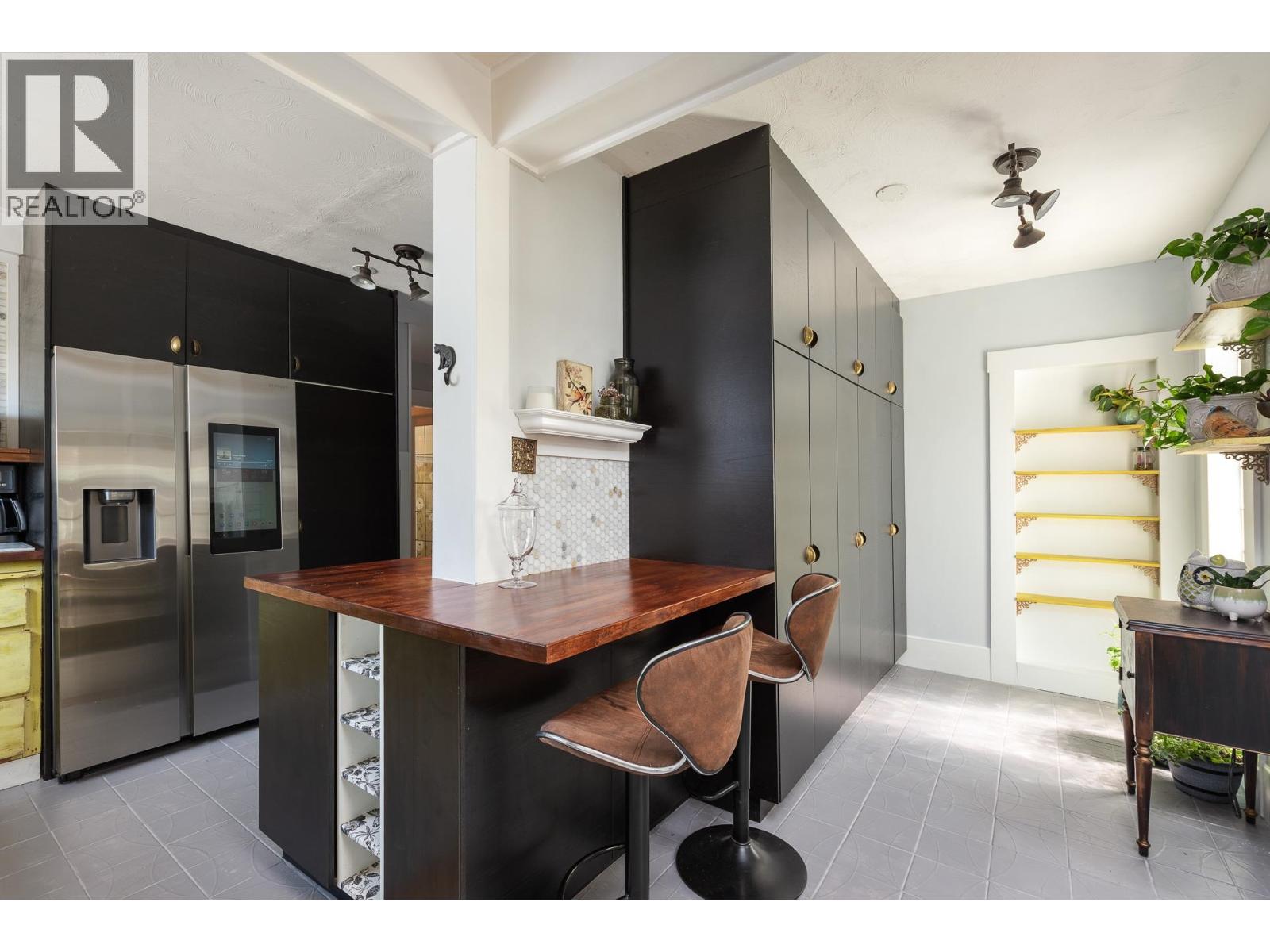 226 SECOND STREET, New Westminster