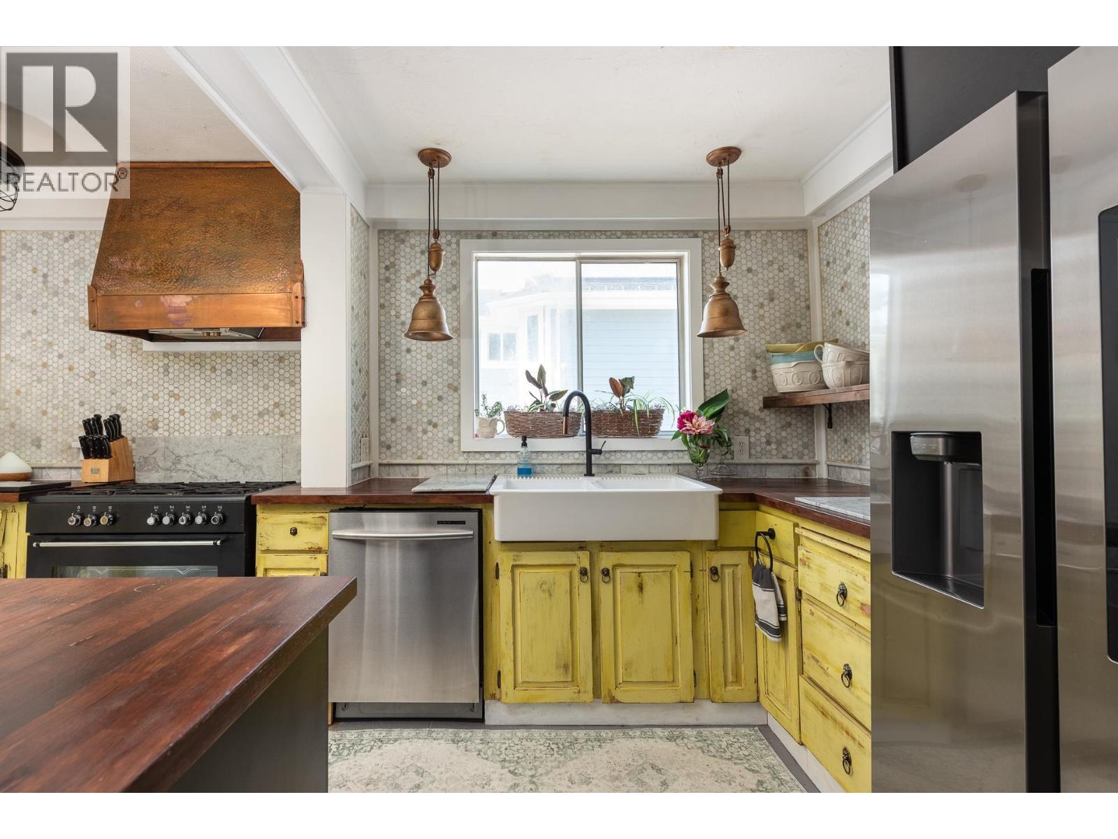 226 SECOND STREET, New Westminster