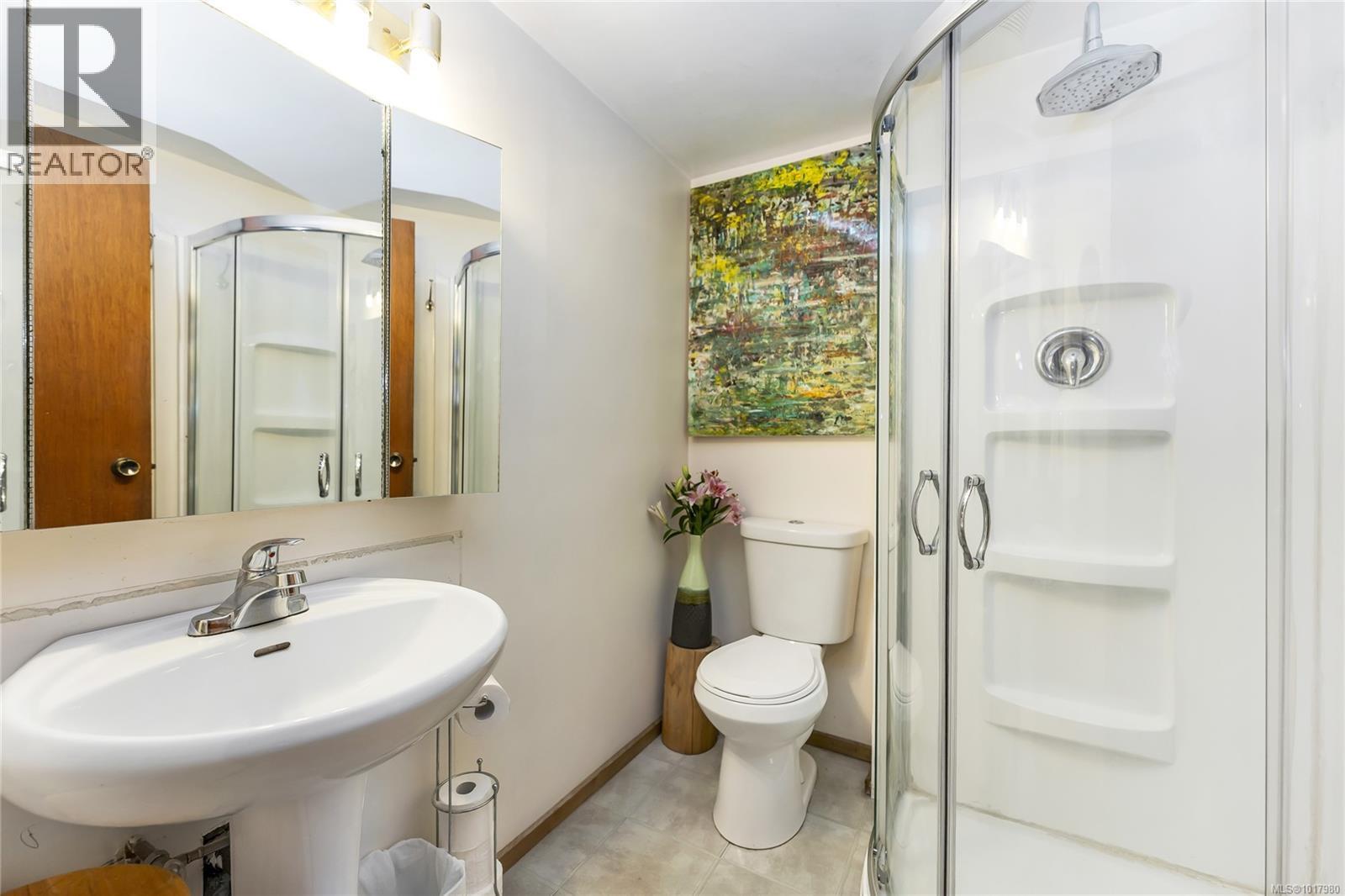 3550 Lakeshaw Rd, Cobble Hill