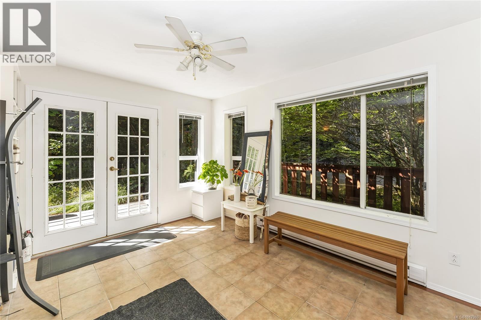 3550 Lakeshaw Rd, Cobble Hill