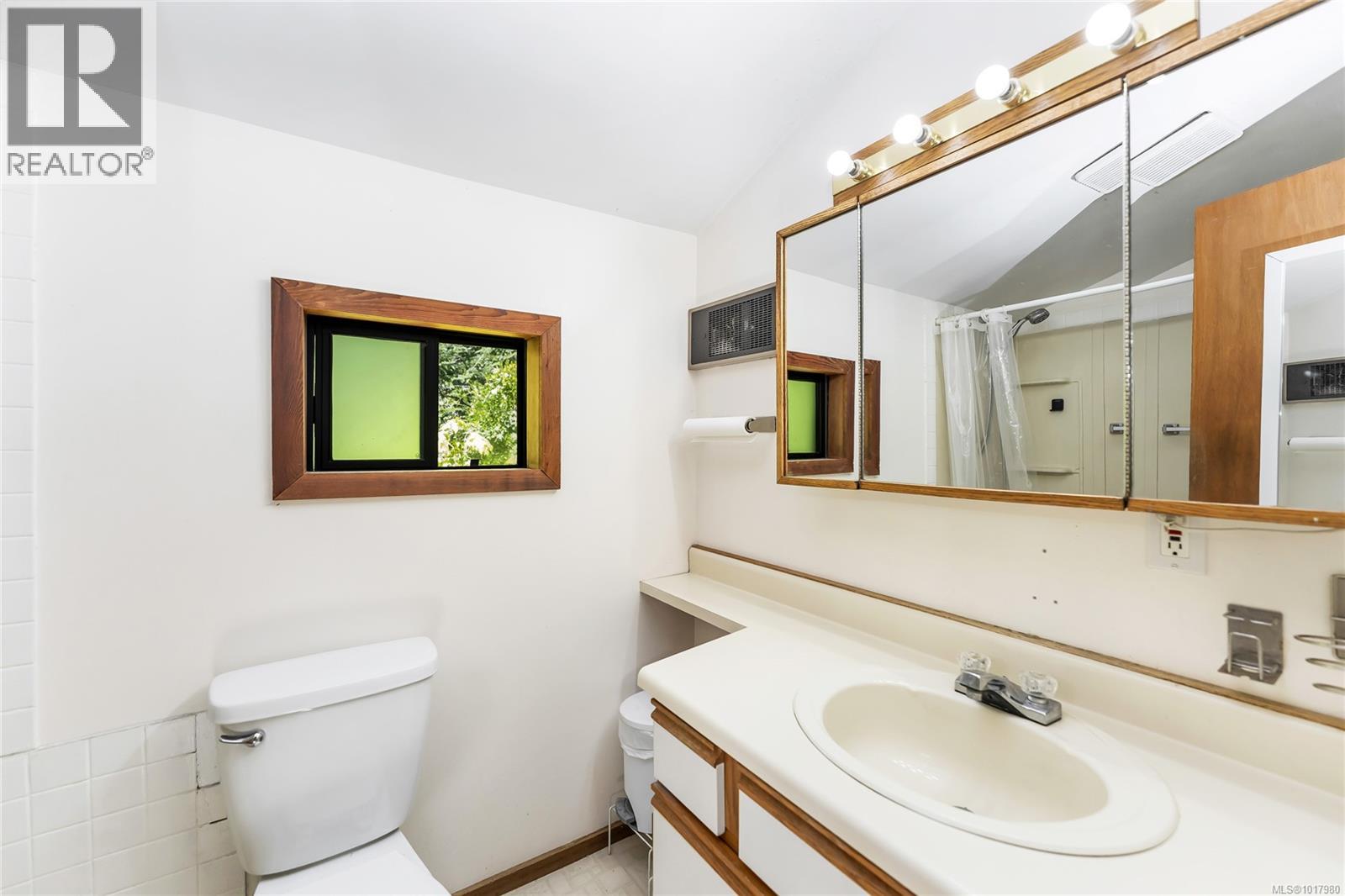 3550 Lakeshaw Rd, Cobble Hill