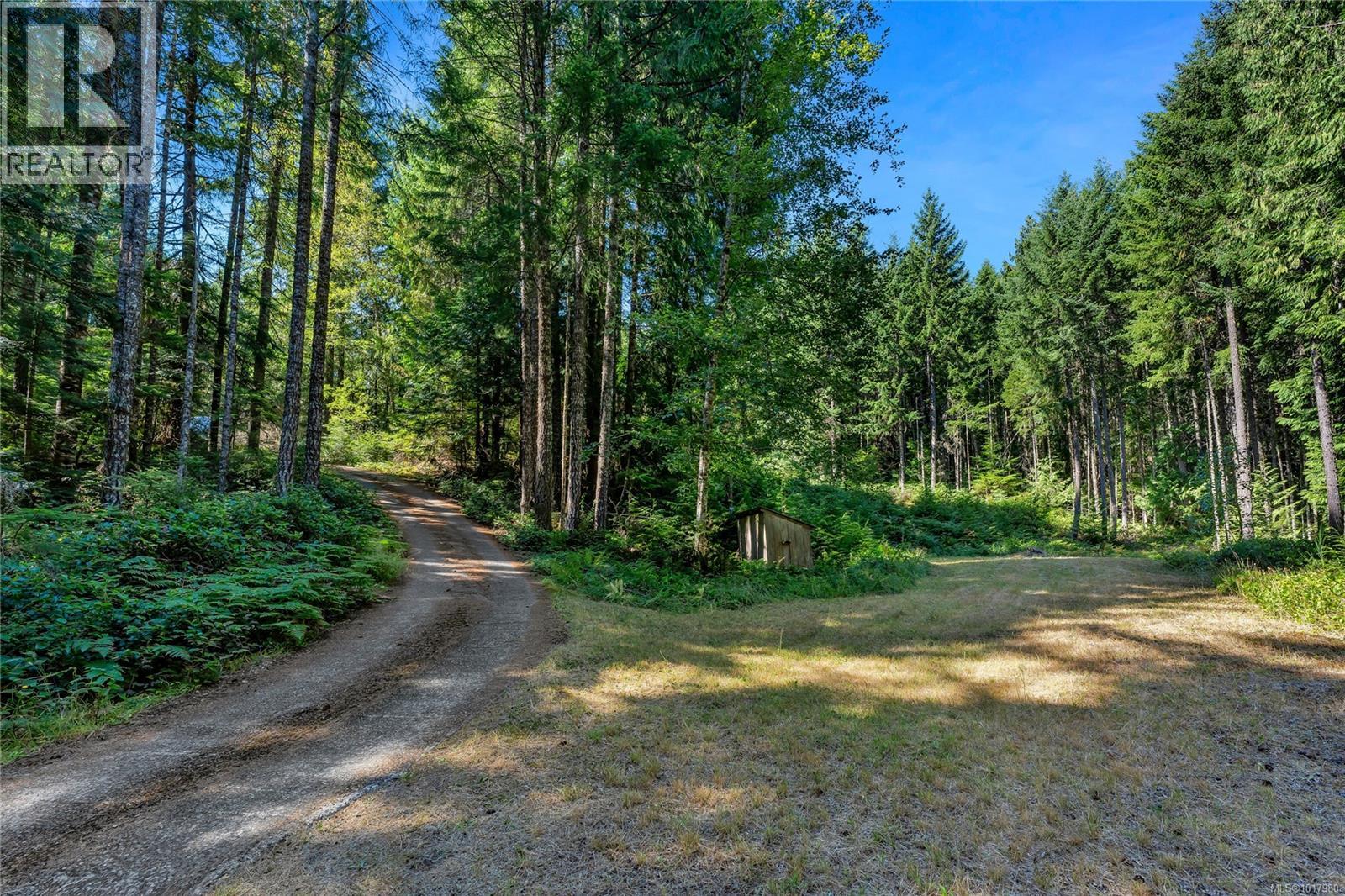 3550 Lakeshaw Rd, Cobble Hill