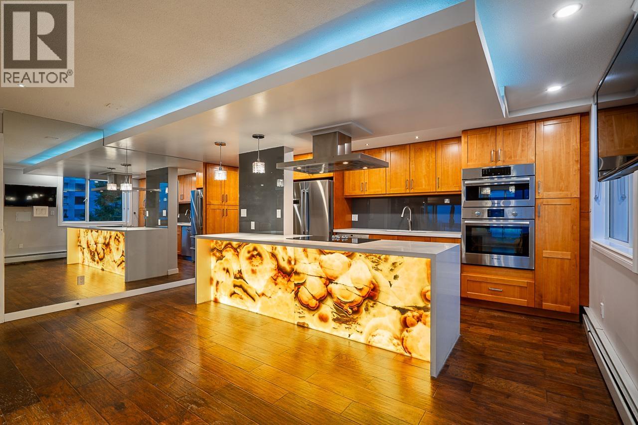 602 2090 ARGYLE AVENUE, West Vancouver