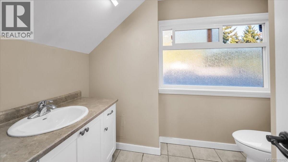  1130 Finlayson Street, Victoria