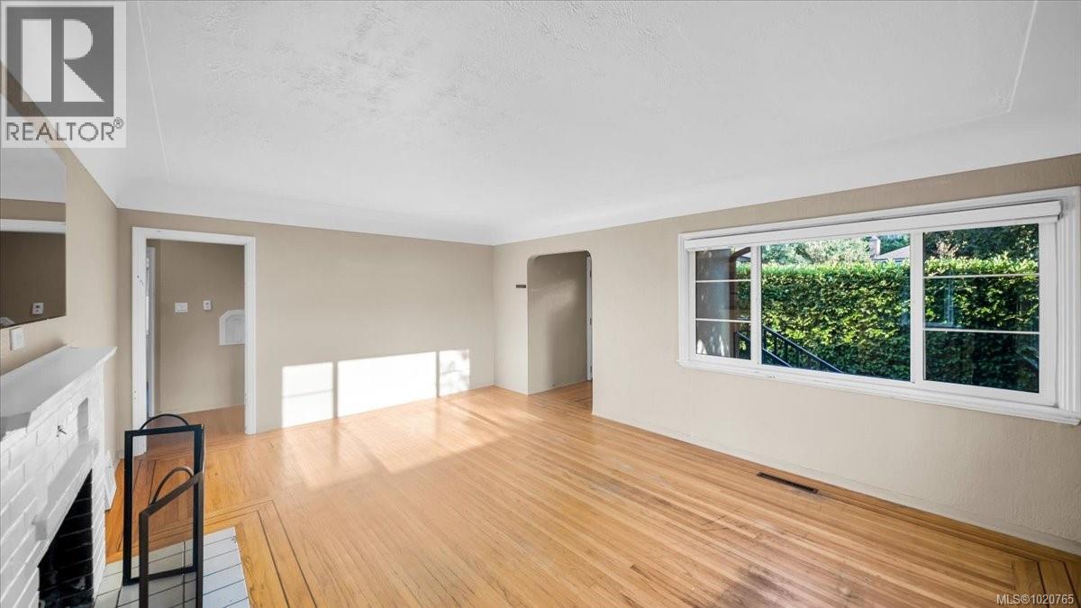  1130 Finlayson Street, Victoria