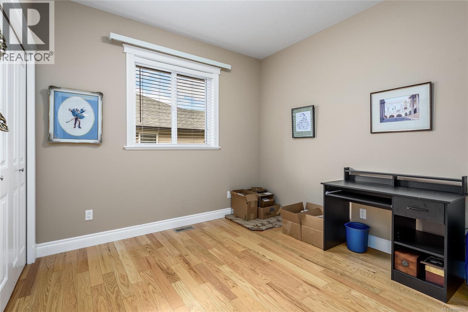 539 Spitfire Dr, Comox