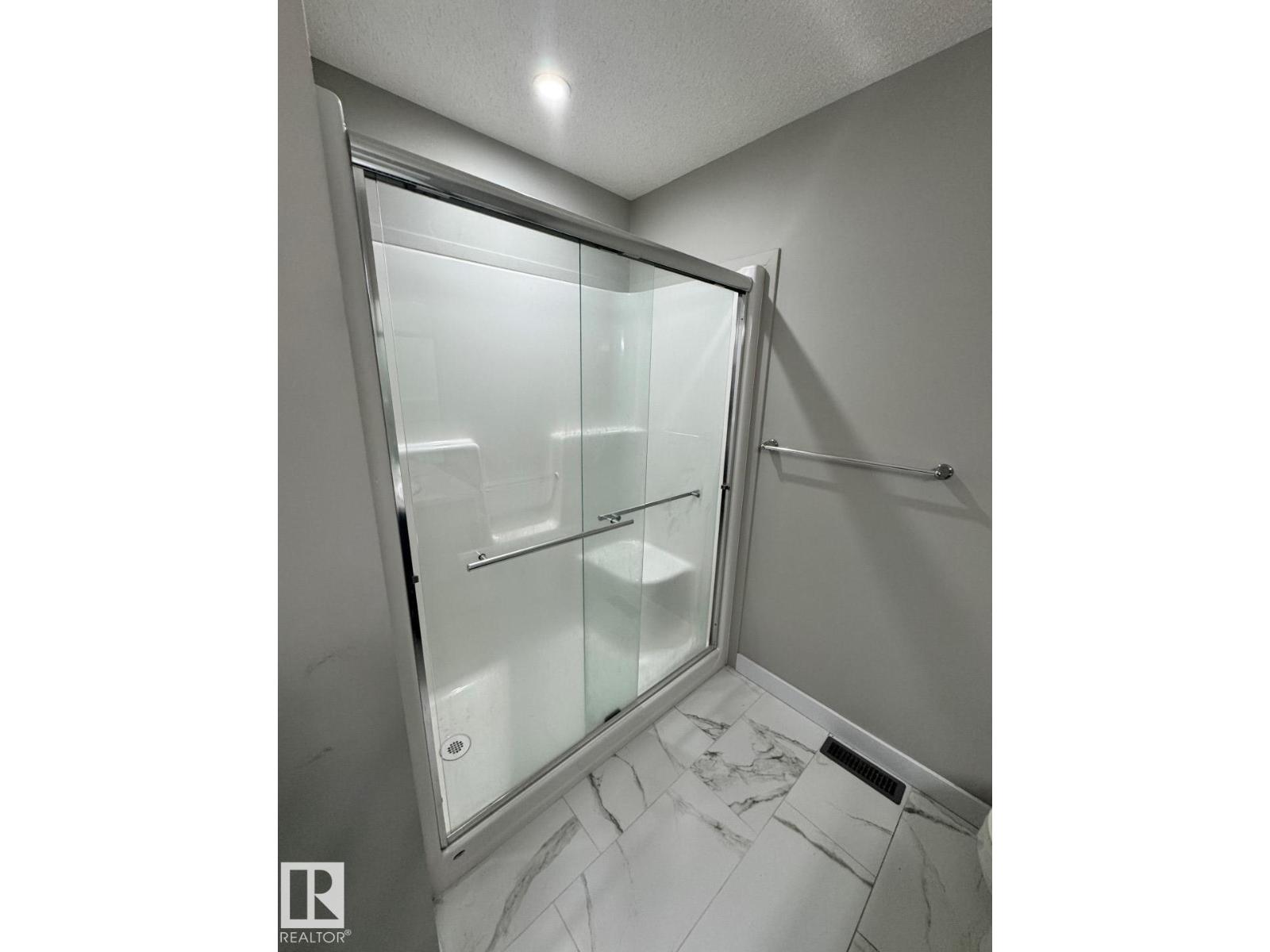 5130 LARK CR NW, Edmonton