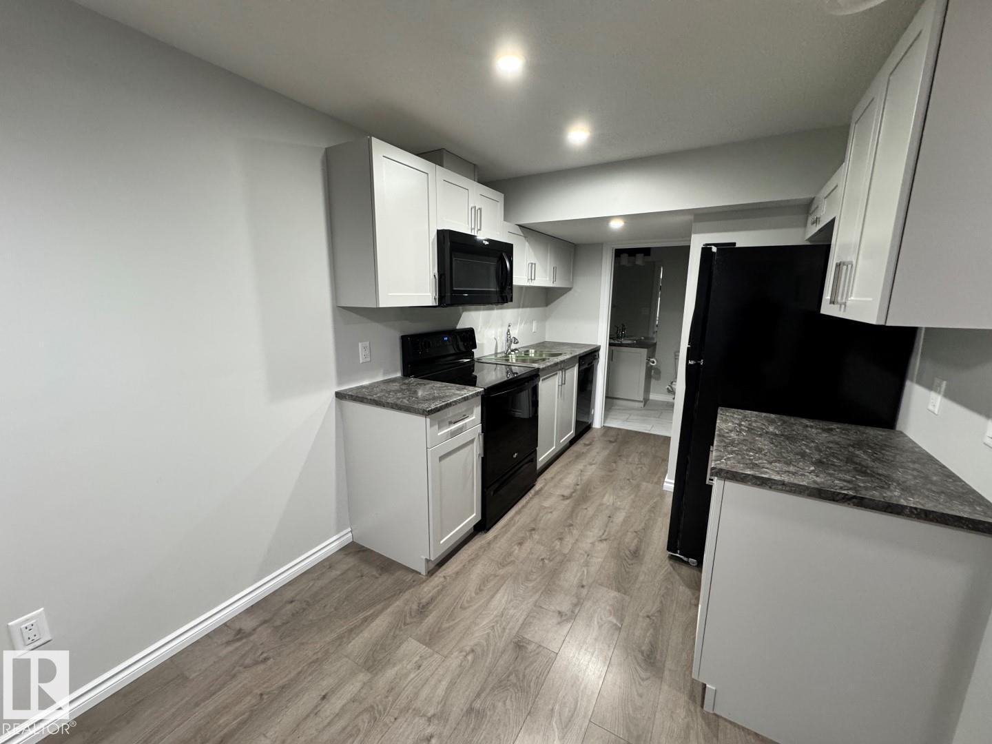 5130 LARK CR NW, Edmonton