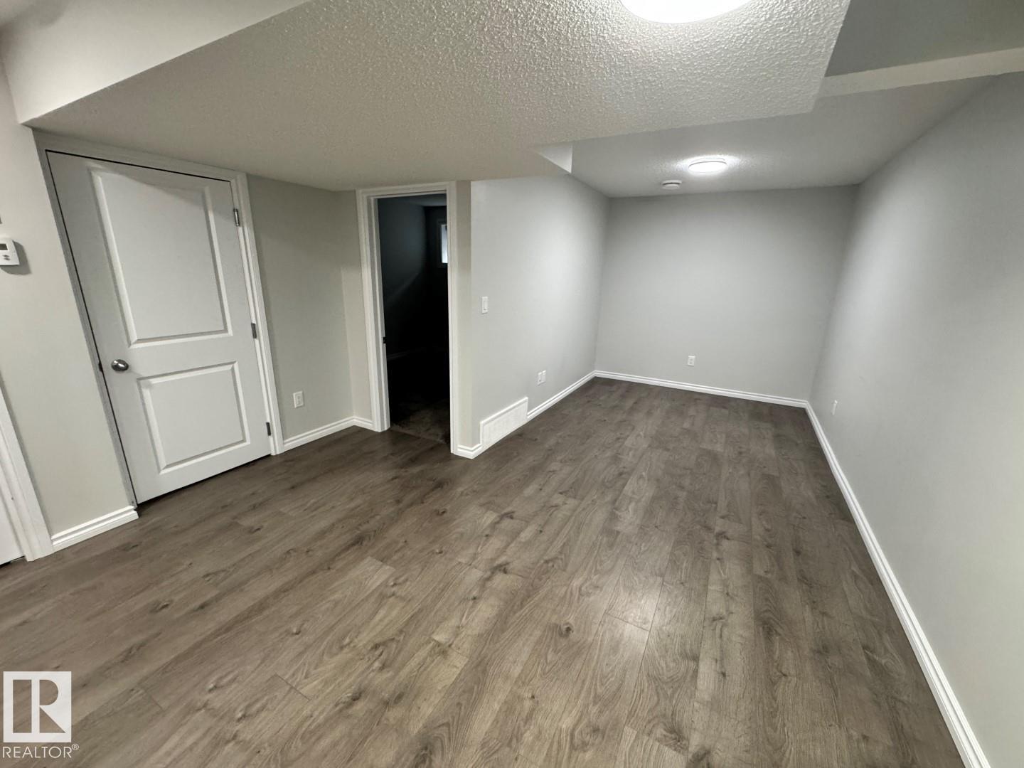 5130 LARK CR NW, Edmonton