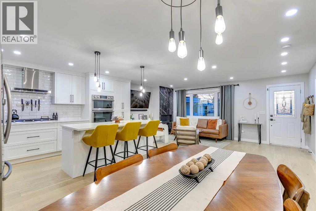 Single Family House 4 Level for Sale in  Vegas Road NW Varsity Calgary 