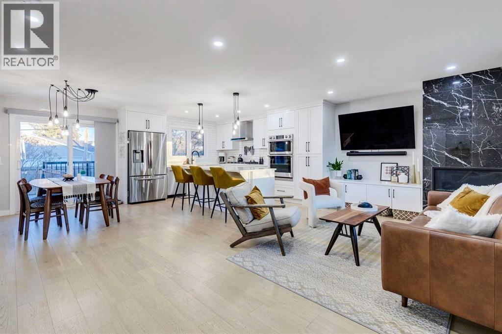 Single Family House 4 Level for Sale in  Vegas Road NW Varsity Calgary 