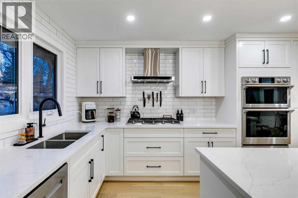 Single Family House 4 Level for Sale in  Vegas Road NW Varsity Calgary 