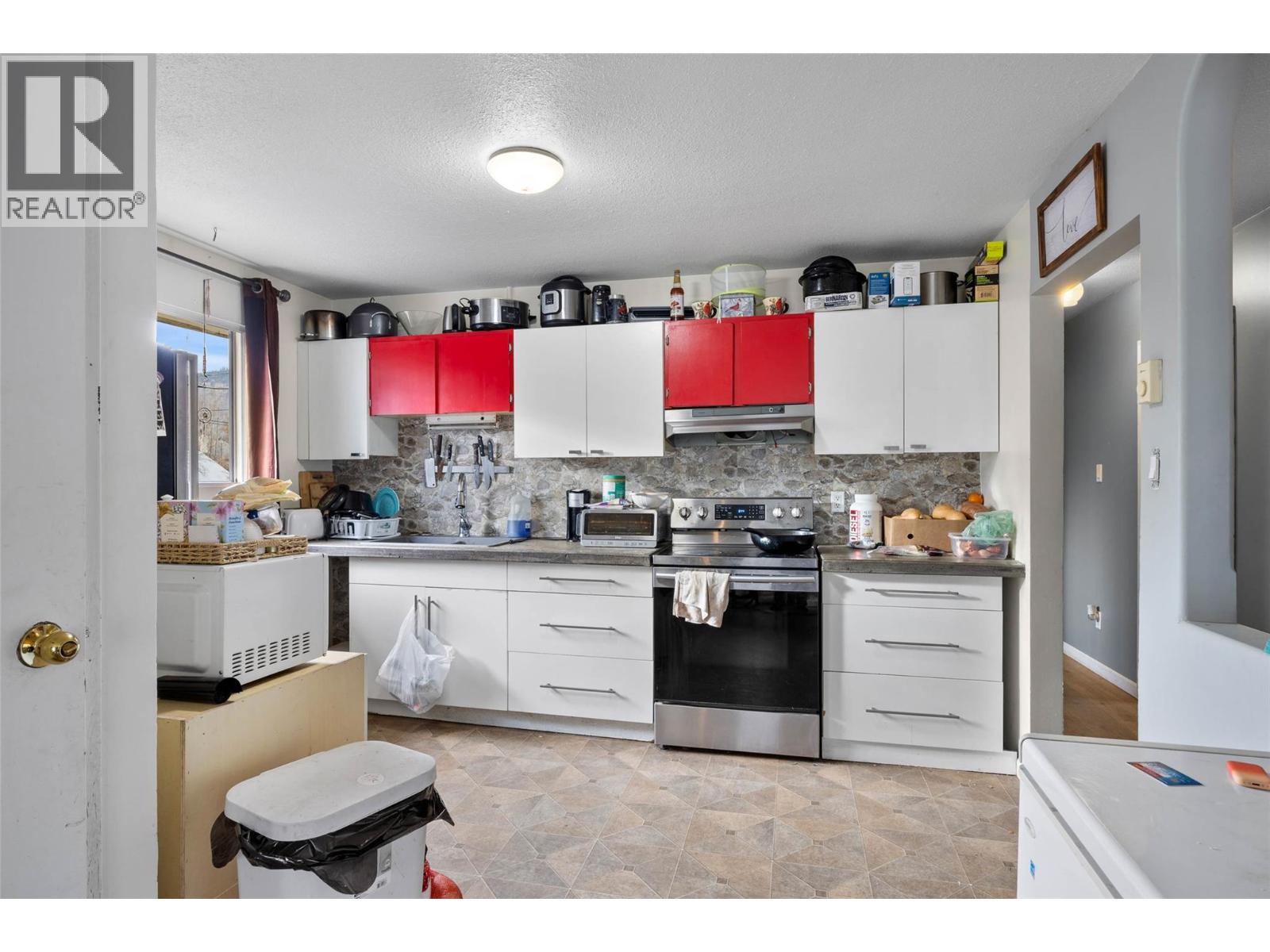 524 Aulin Avenue, Chase