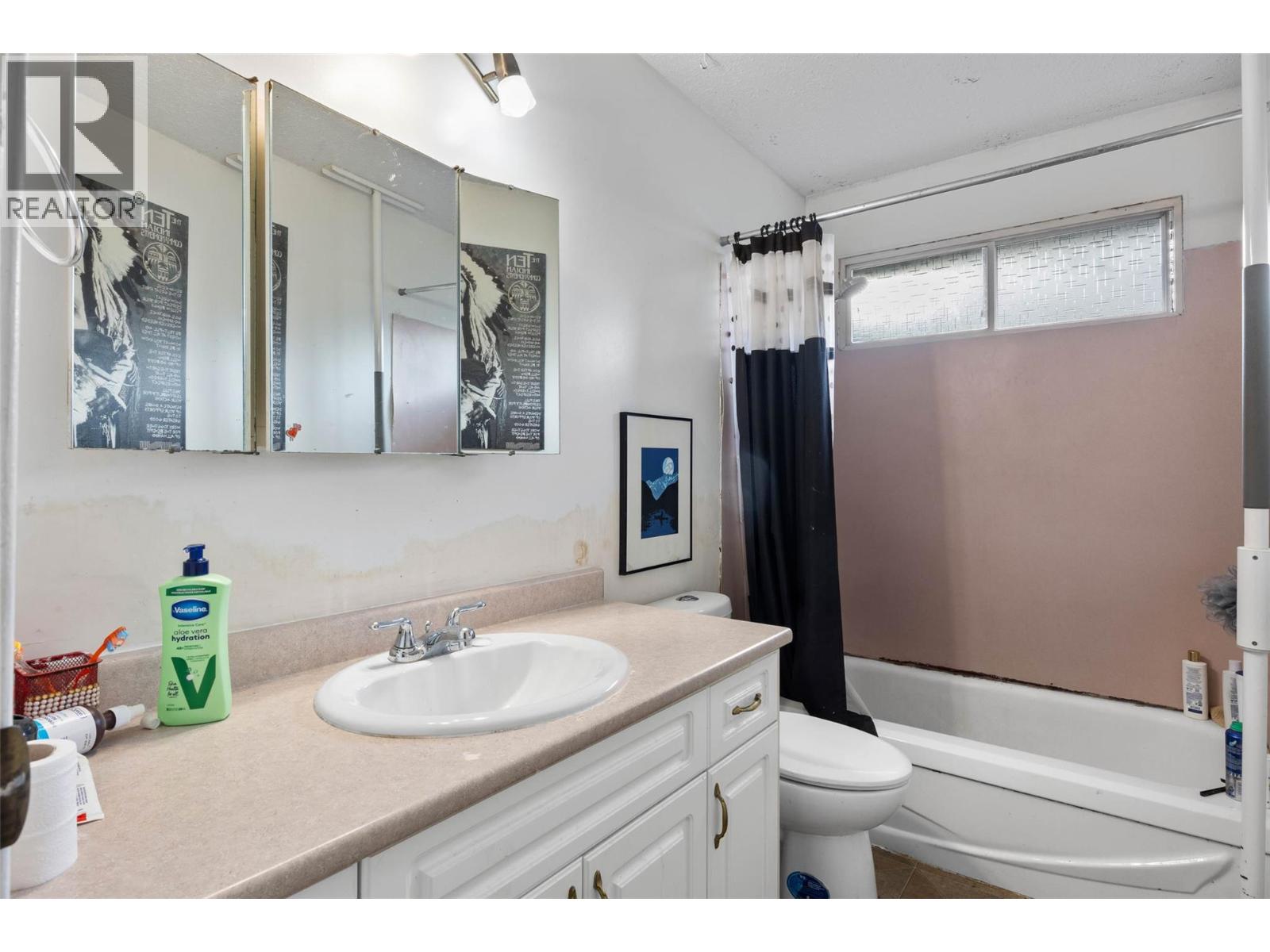 524 Aulin Avenue, Chase