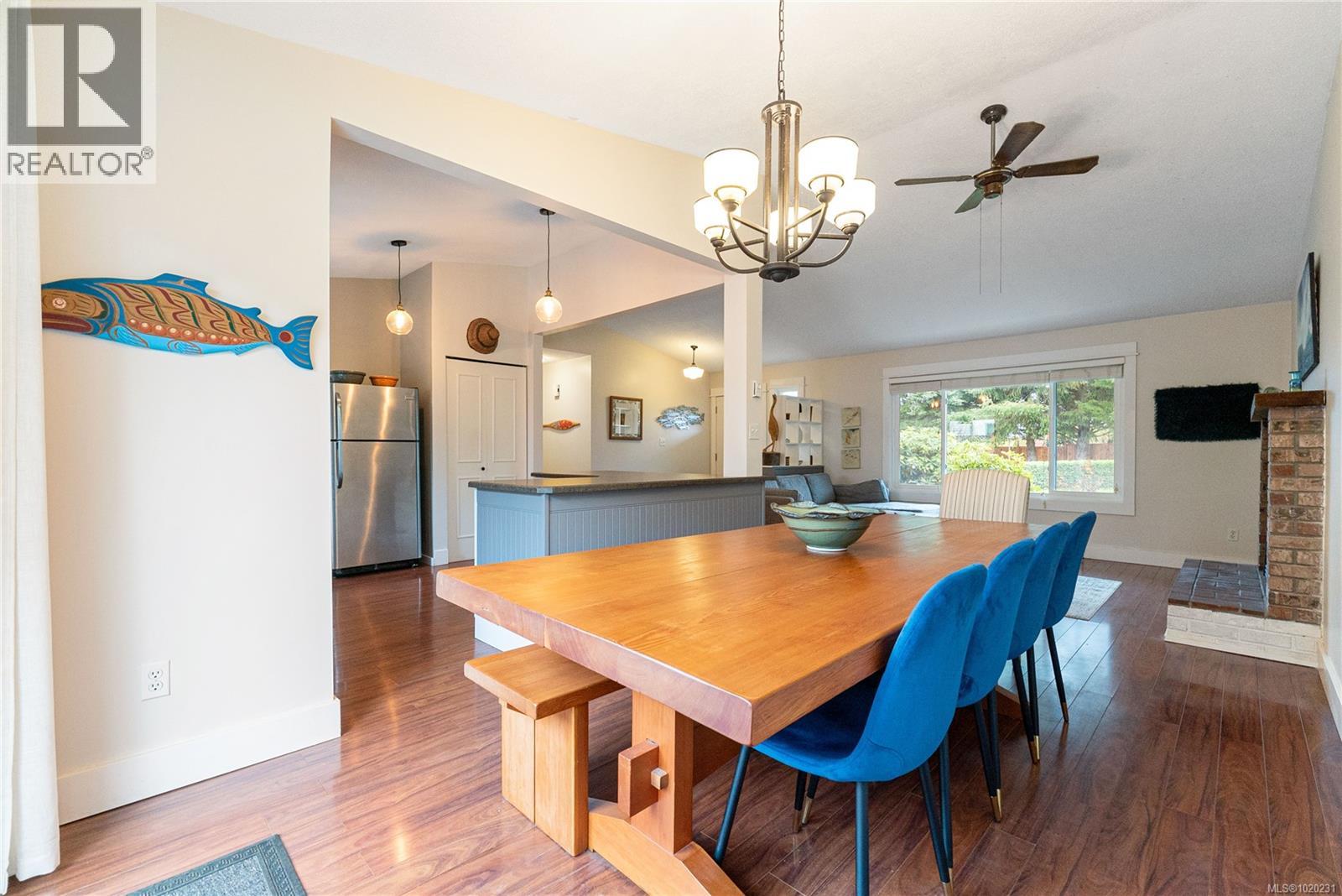 6255 Blueback Rd, Nanaimo