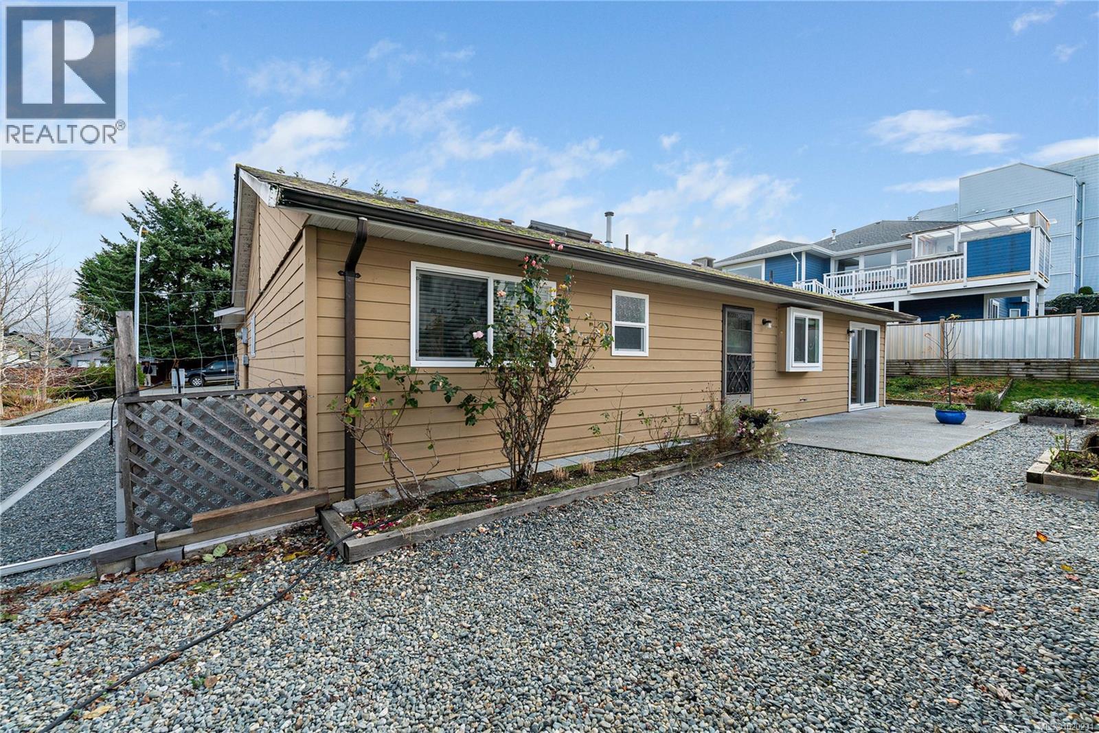 6255 Blueback Rd, Nanaimo