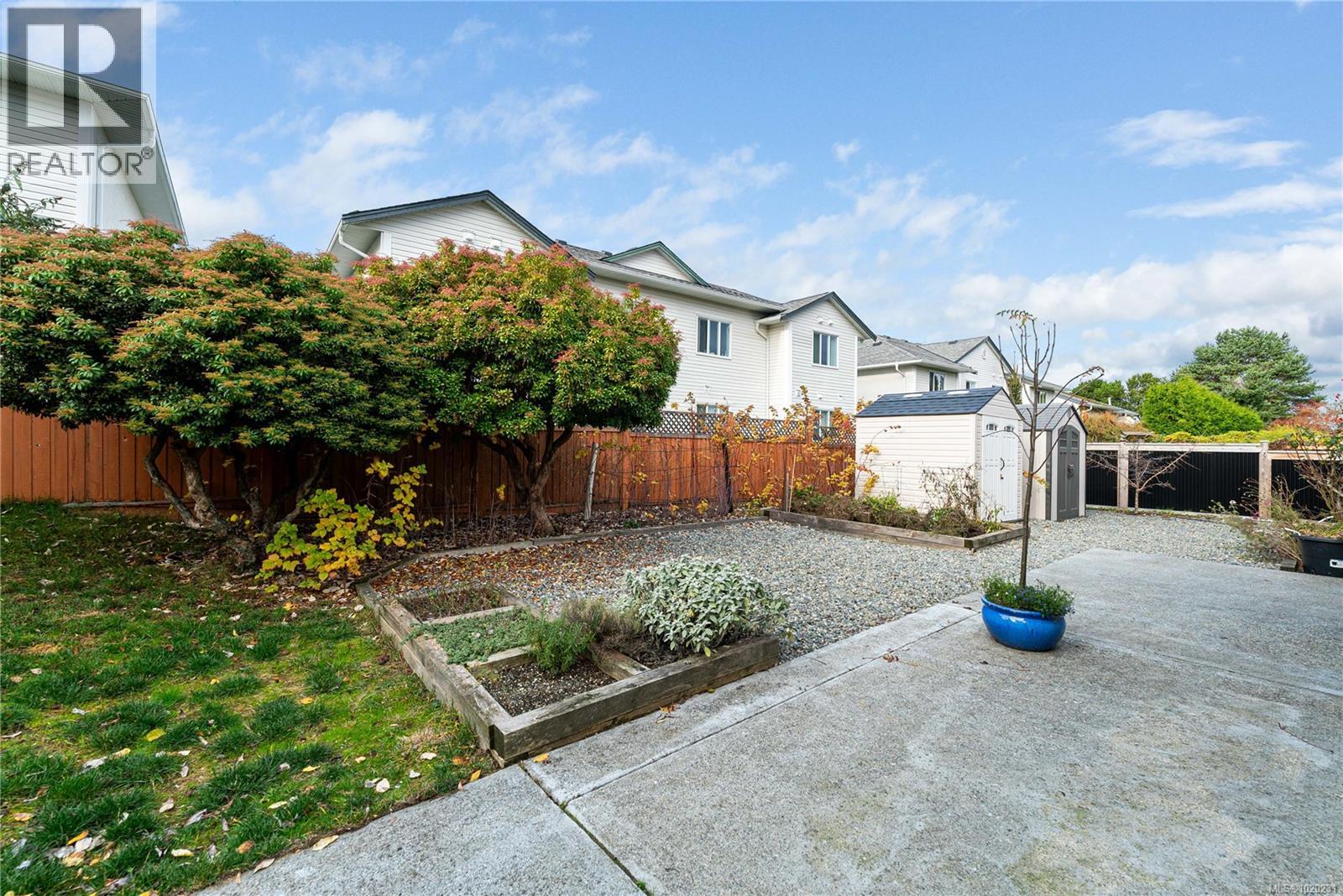 6255 Blueback Rd, Nanaimo