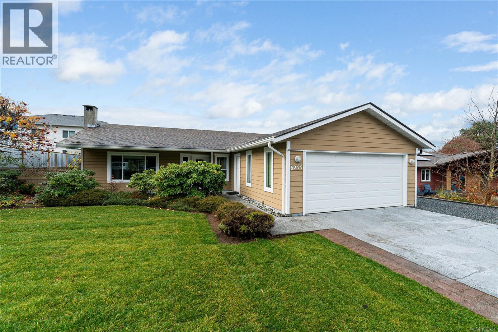 6255 Blueback Rd, Nanaimo