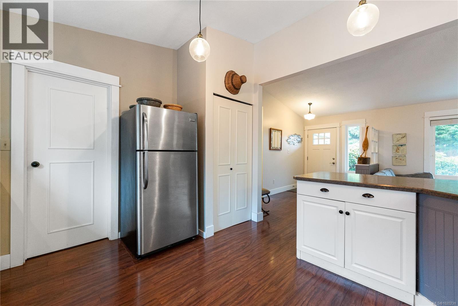 6255 Blueback Rd, Nanaimo