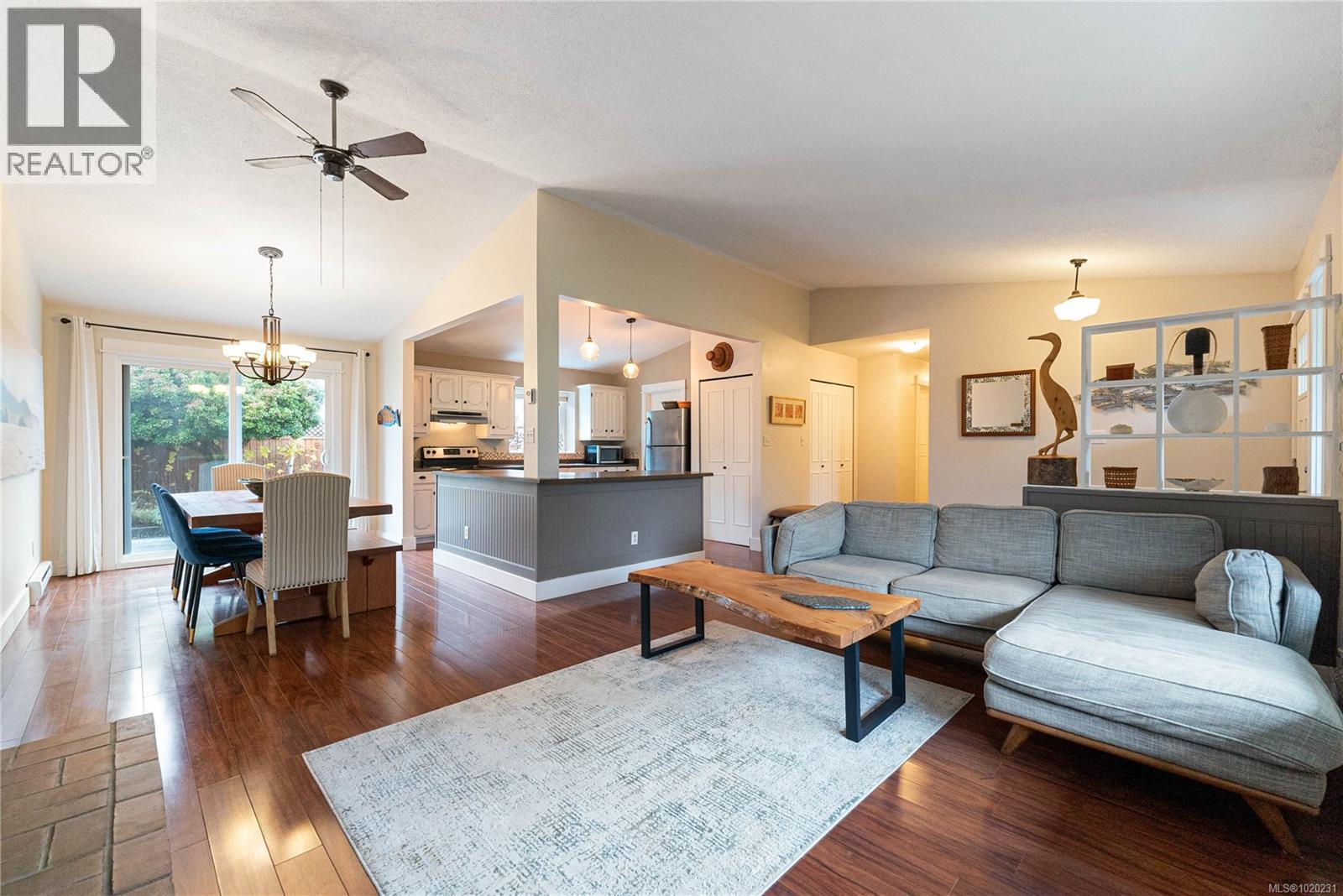 6255 Blueback Rd, Nanaimo