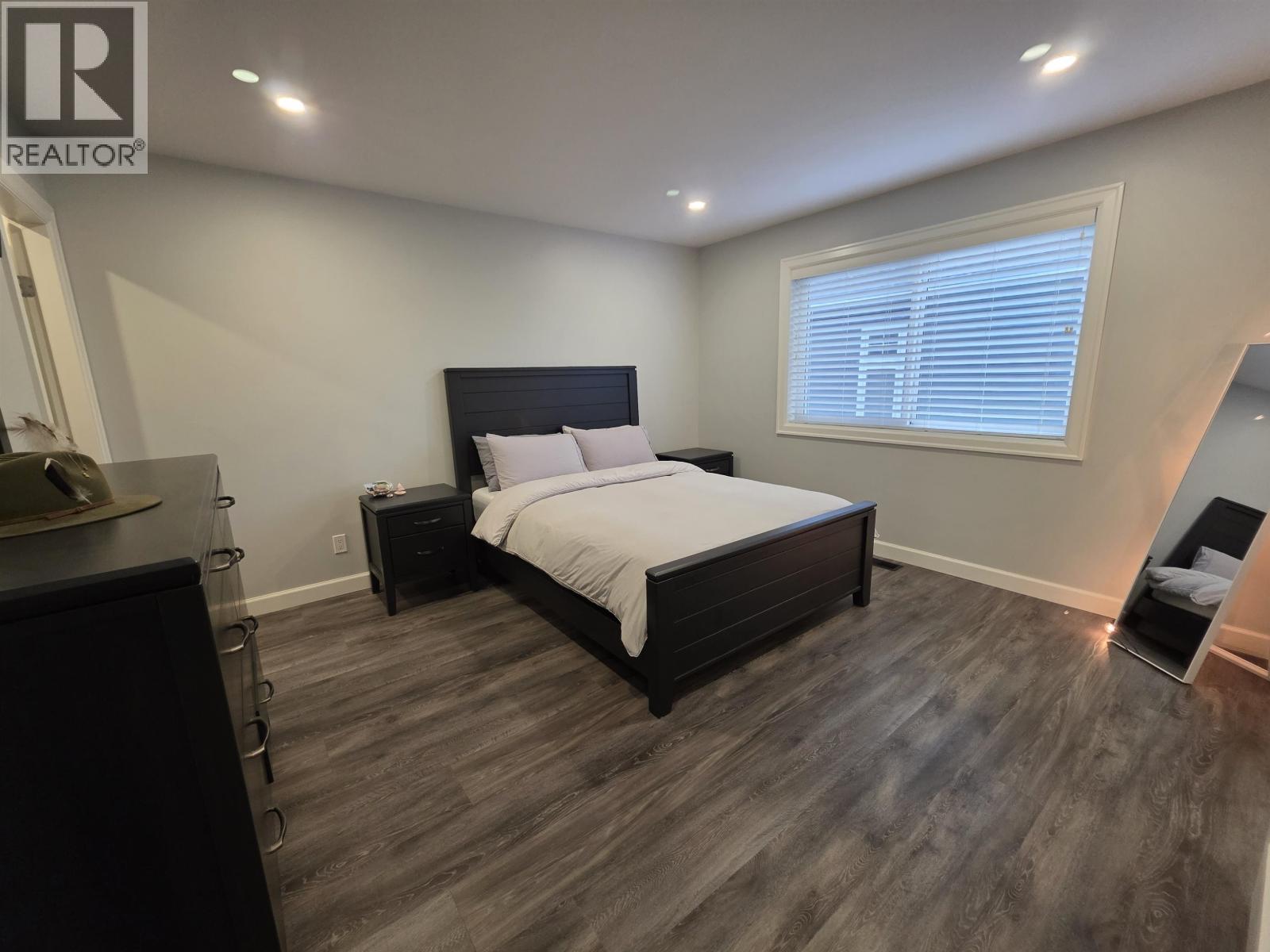 5110 JOLLIFFE AVENUE, Terrace