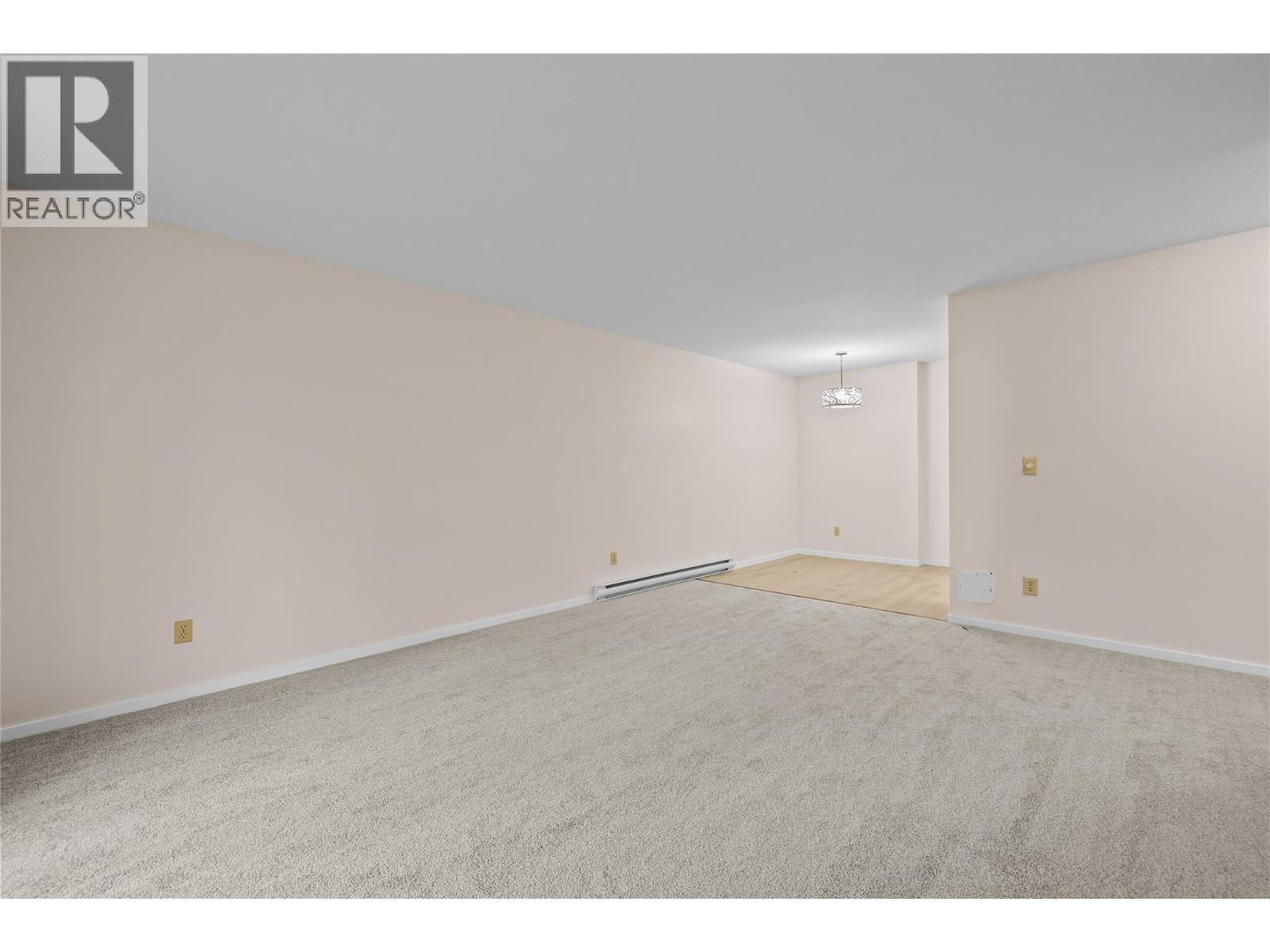 111 3180 De Montreuil Court, Kelowna