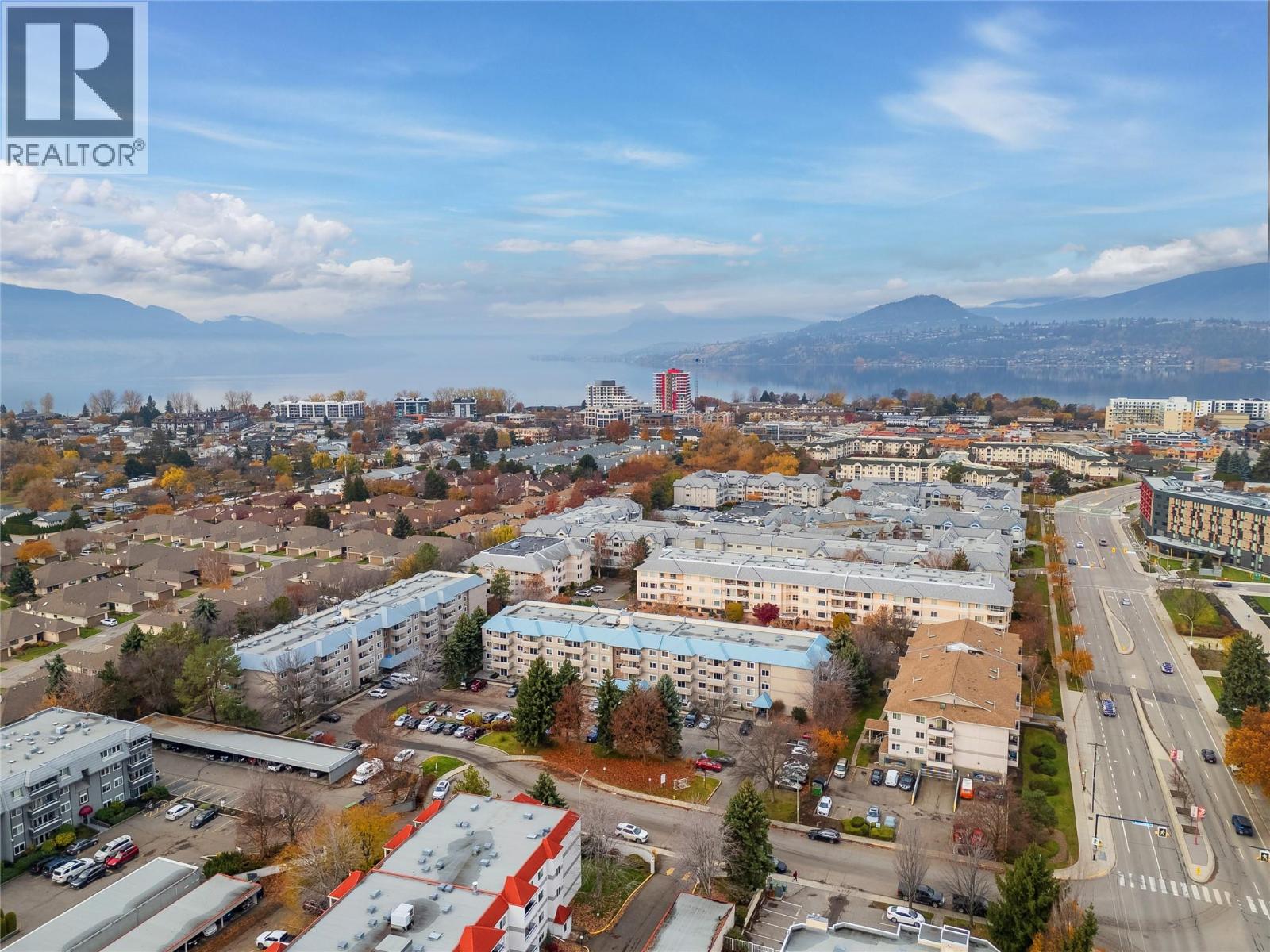 111 3180 De Montreuil Court, Kelowna