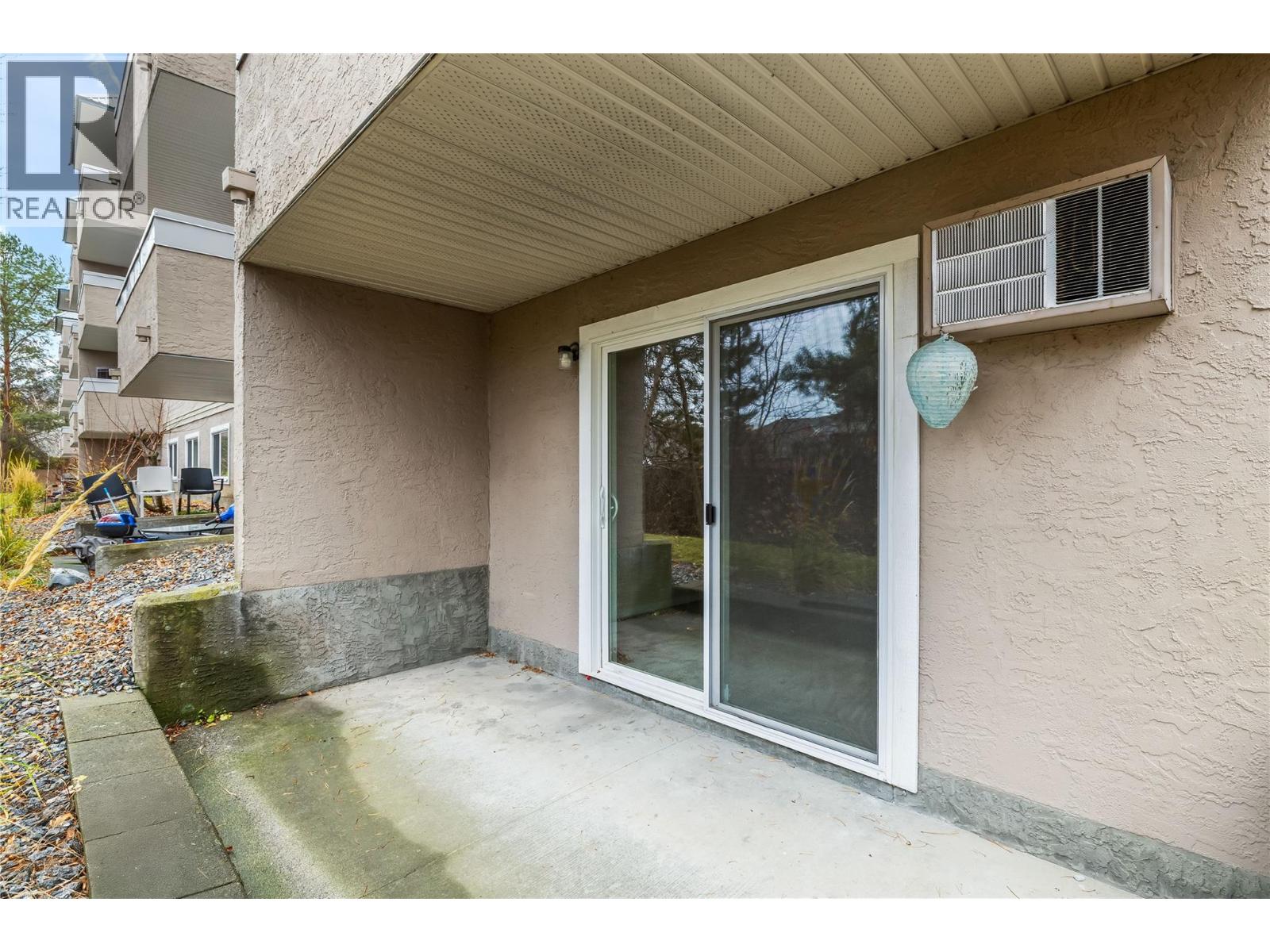 111 3180 De Montreuil Court, Kelowna