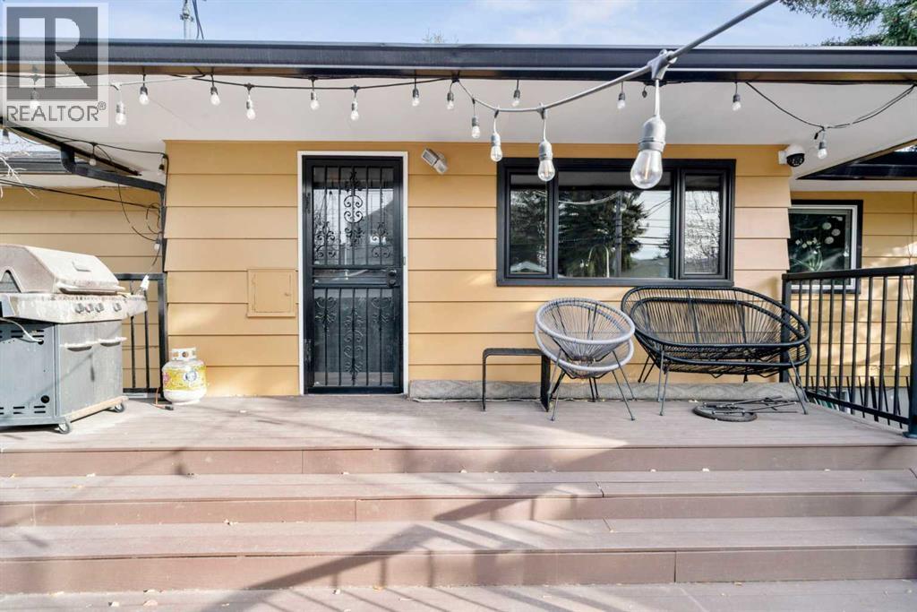 Single Family House Bungalow for Sale in  Creston Crescent NW Banff Trail Calgary 