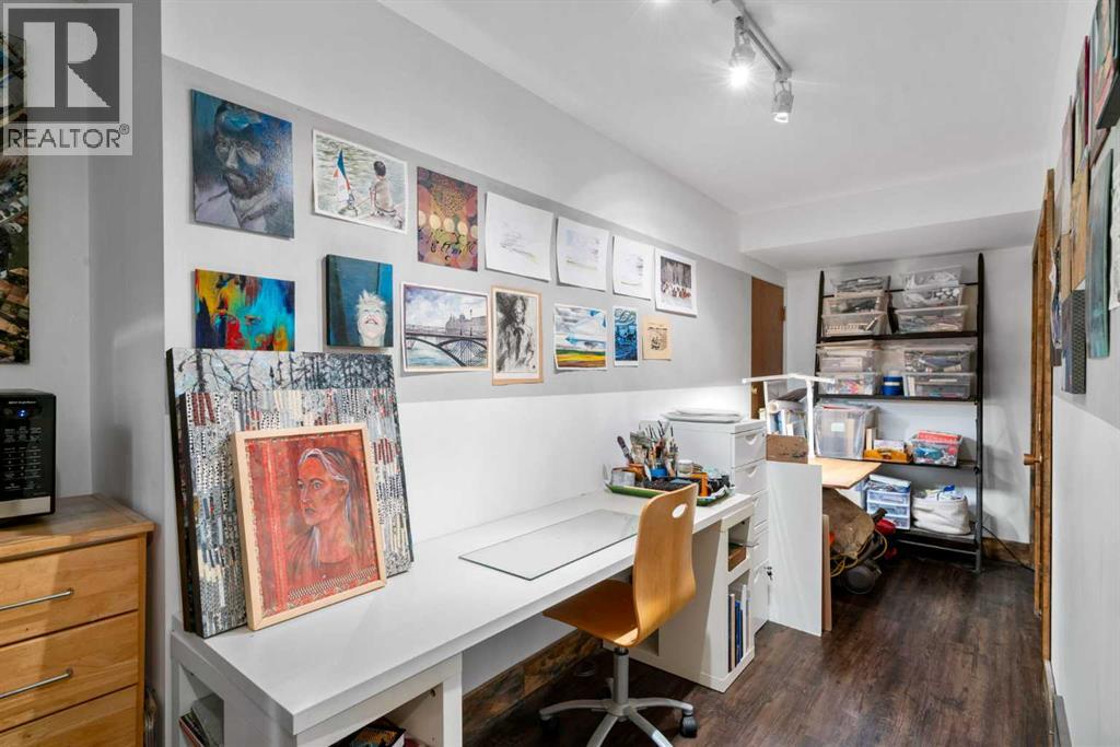 Single Family House Bungalow for Sale in  Creston Crescent NW Banff Trail Calgary 