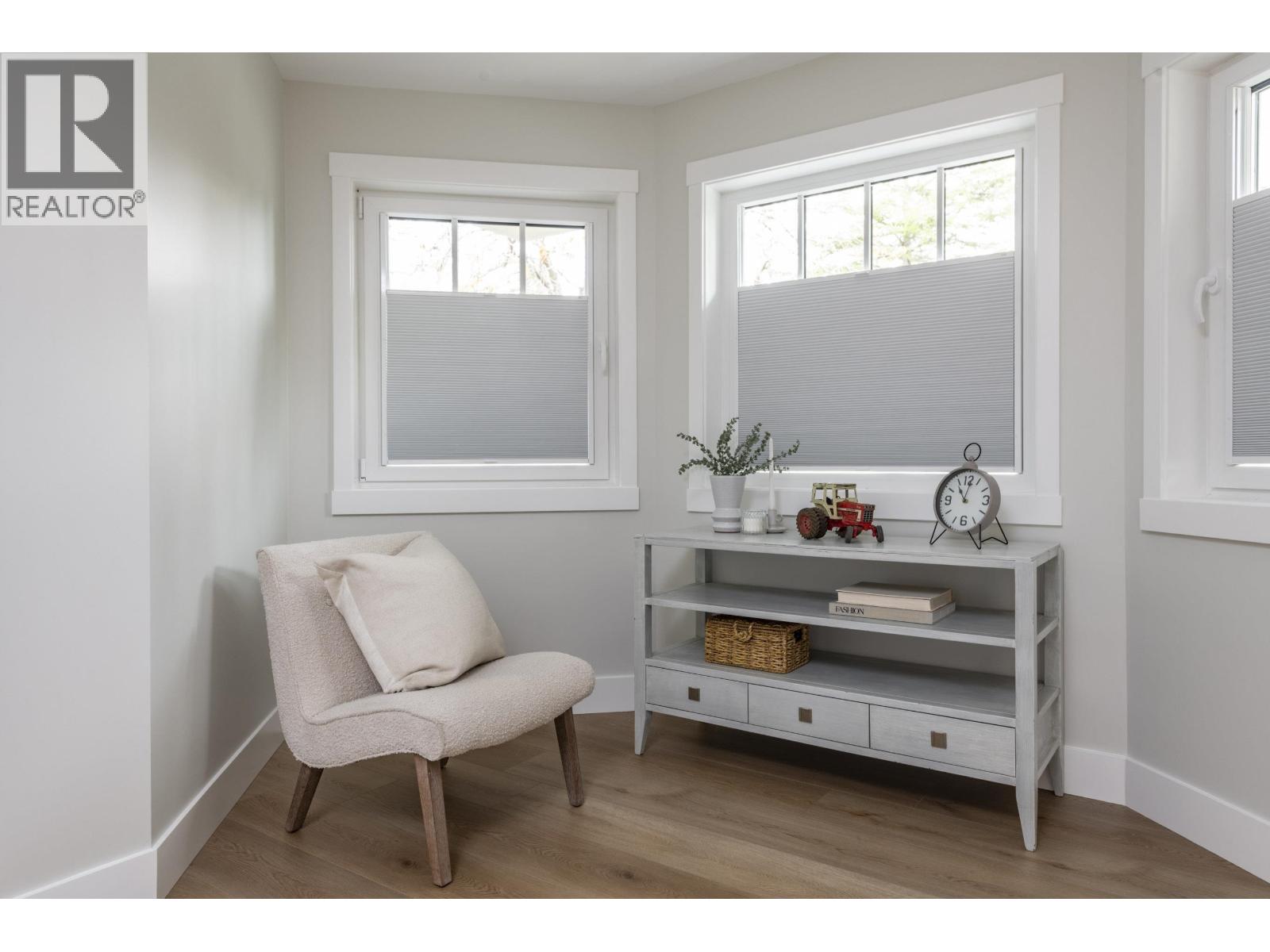 #1-4569 ARTHUR Drive, Delta