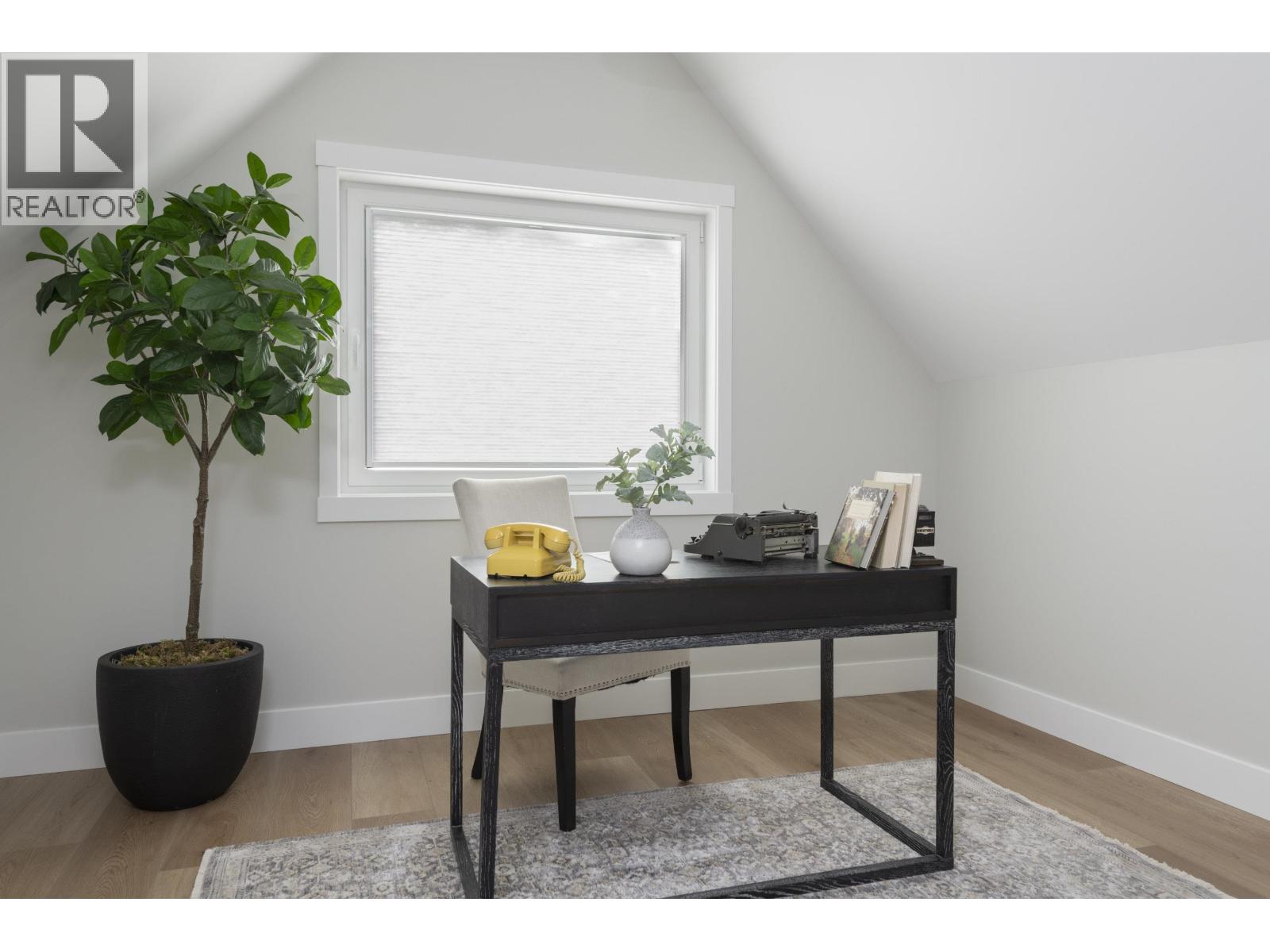 #1-4569 ARTHUR Drive, Delta