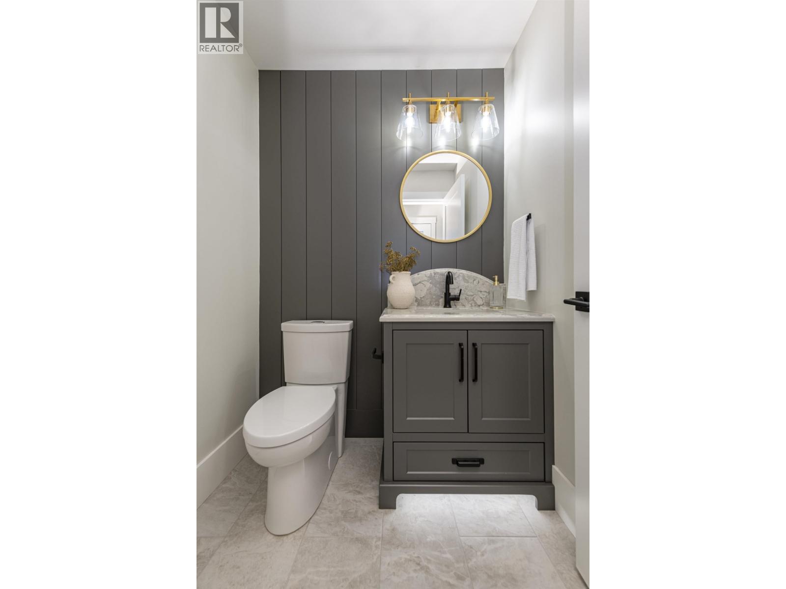 #1-4569 ARTHUR Drive, Delta