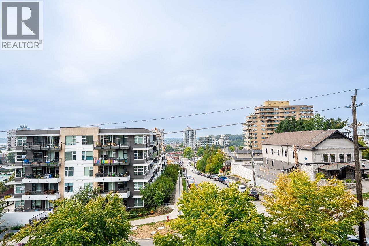 303 121 TENTH STREET, New Westminster