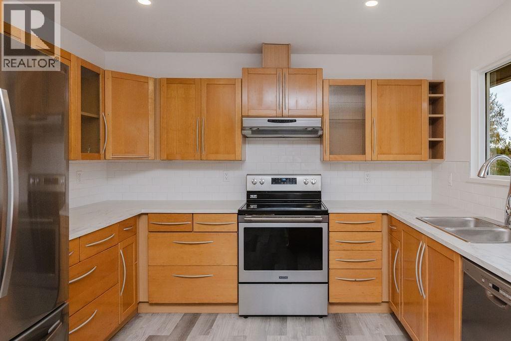 4357 CAMEO ROAD, Sechelt