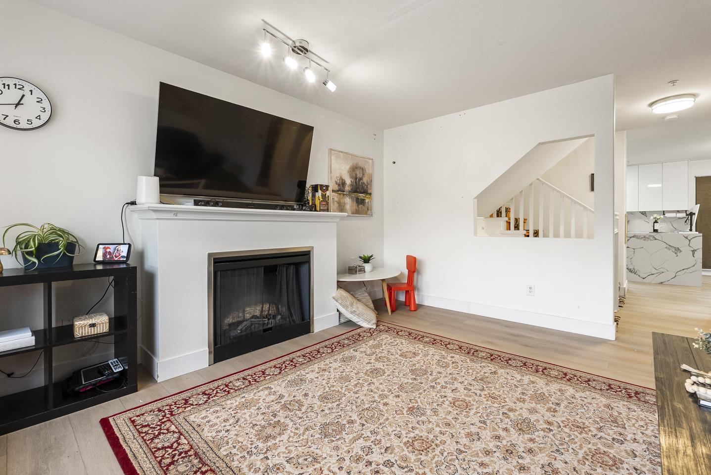 18 5355 201A STREET, Langley