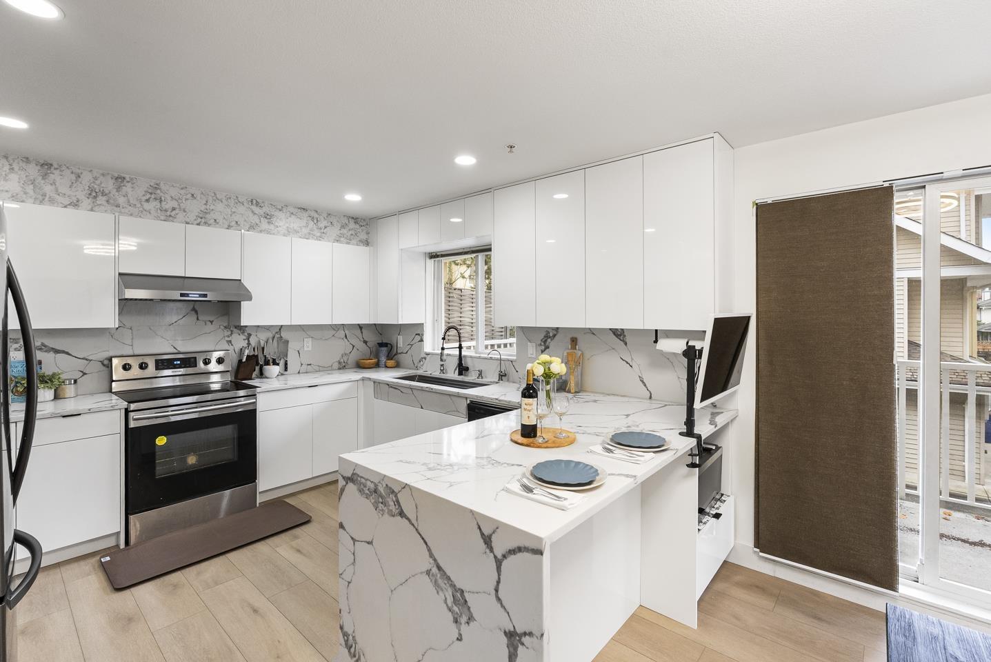 18 5355 201A STREET, Langley