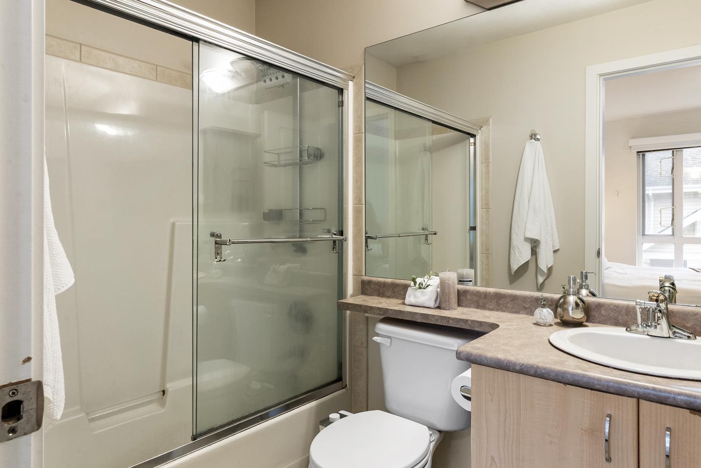 18 5355 201A STREET, Langley