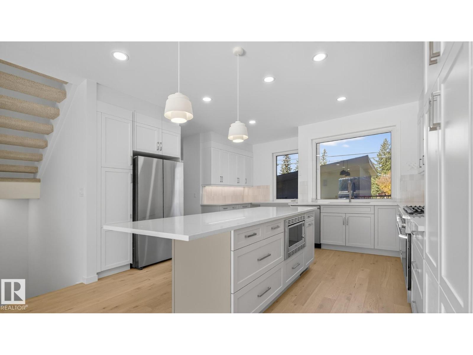 14502 103 AV NW, Edmonton