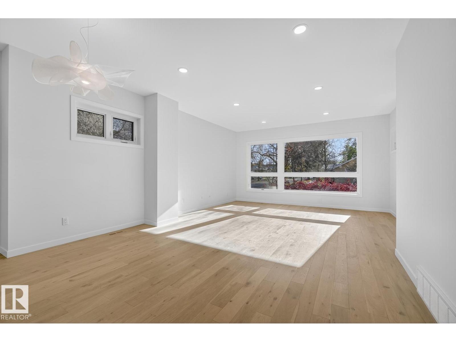 14502 103 AV NW, Edmonton