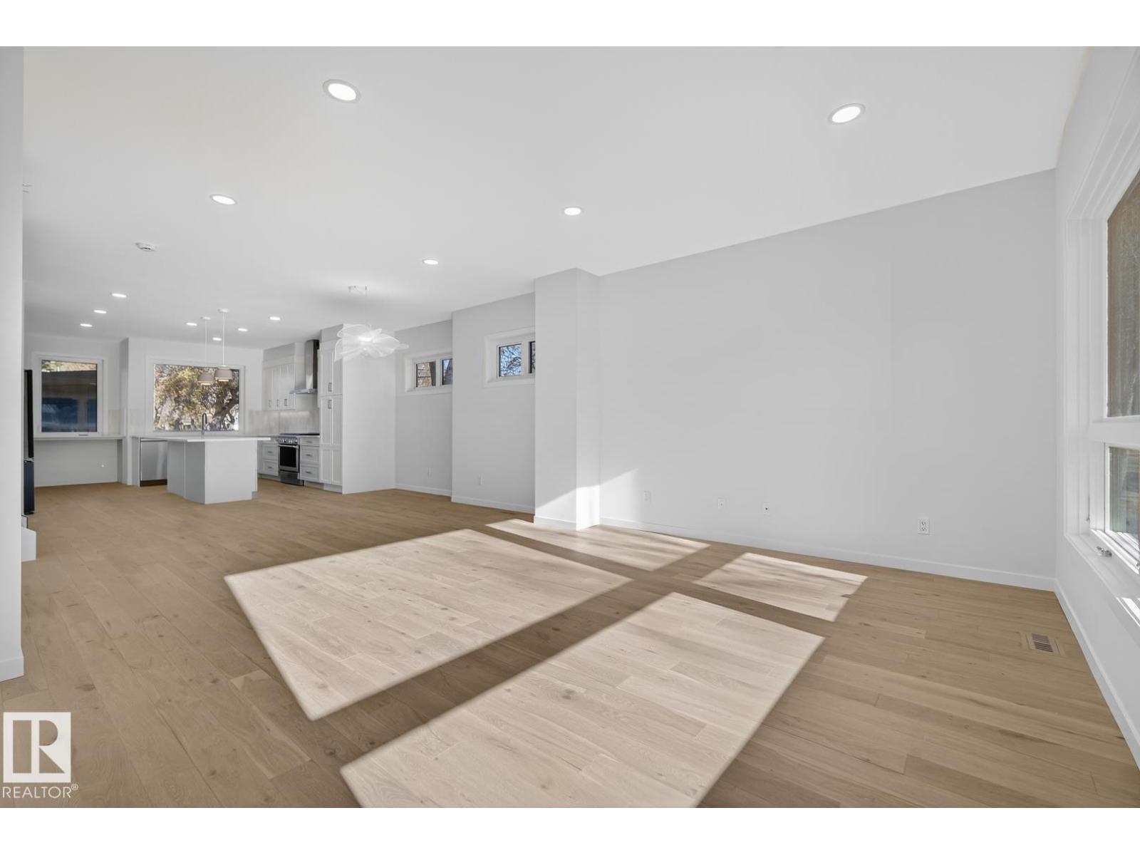 14502 103 AV NW, Edmonton