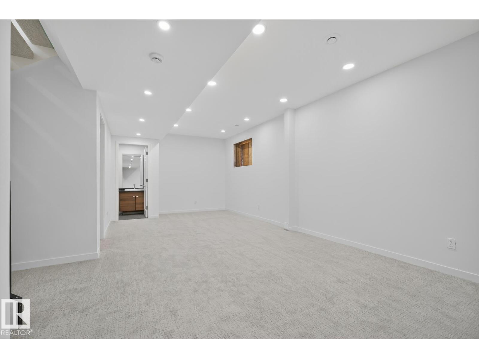 14502 103 AV NW, Edmonton